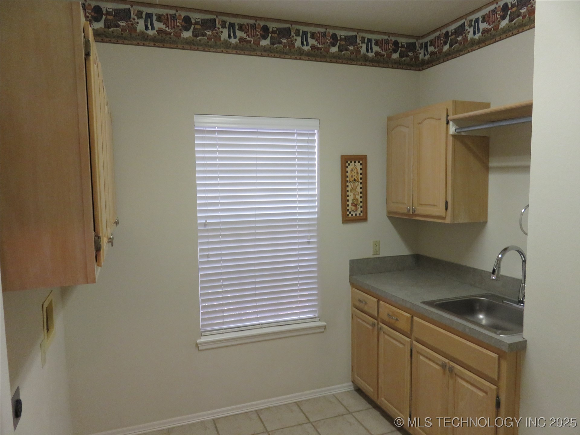 3705 S Nassau Avenue Property Photo 20