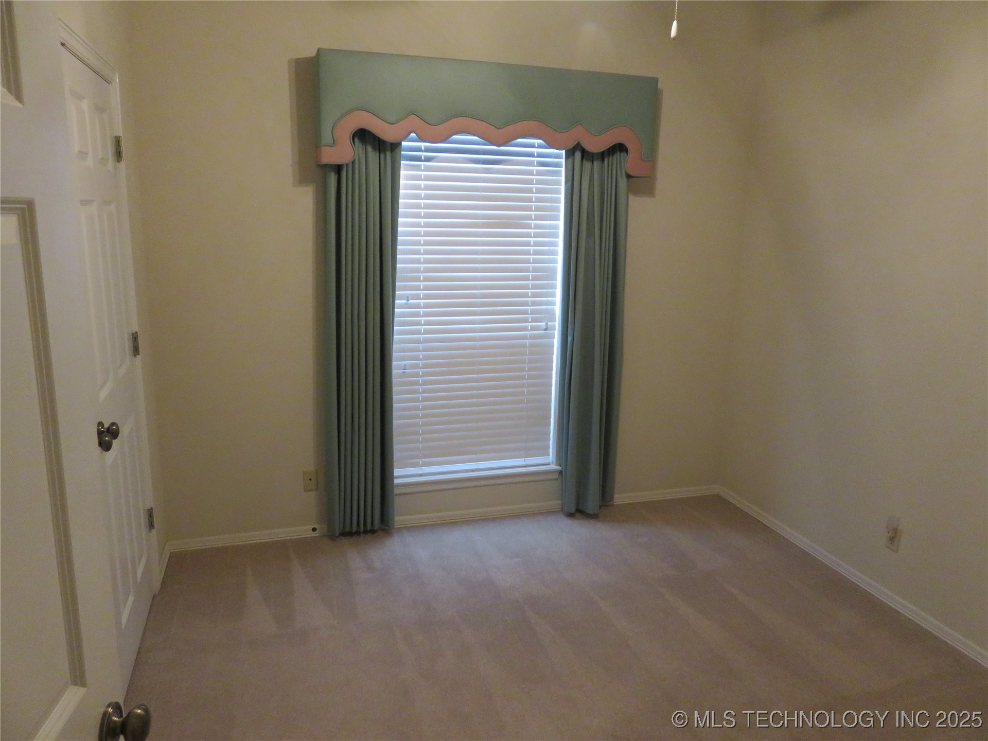 3705 S Nassau Avenue Property Photo 37