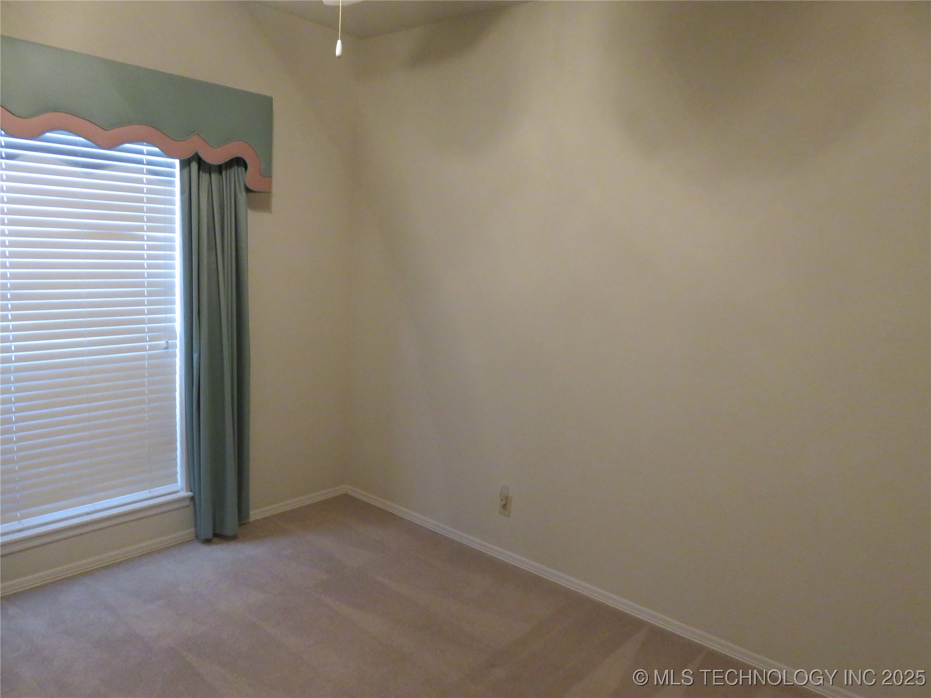 3705 S Nassau Avenue Property Photo 38