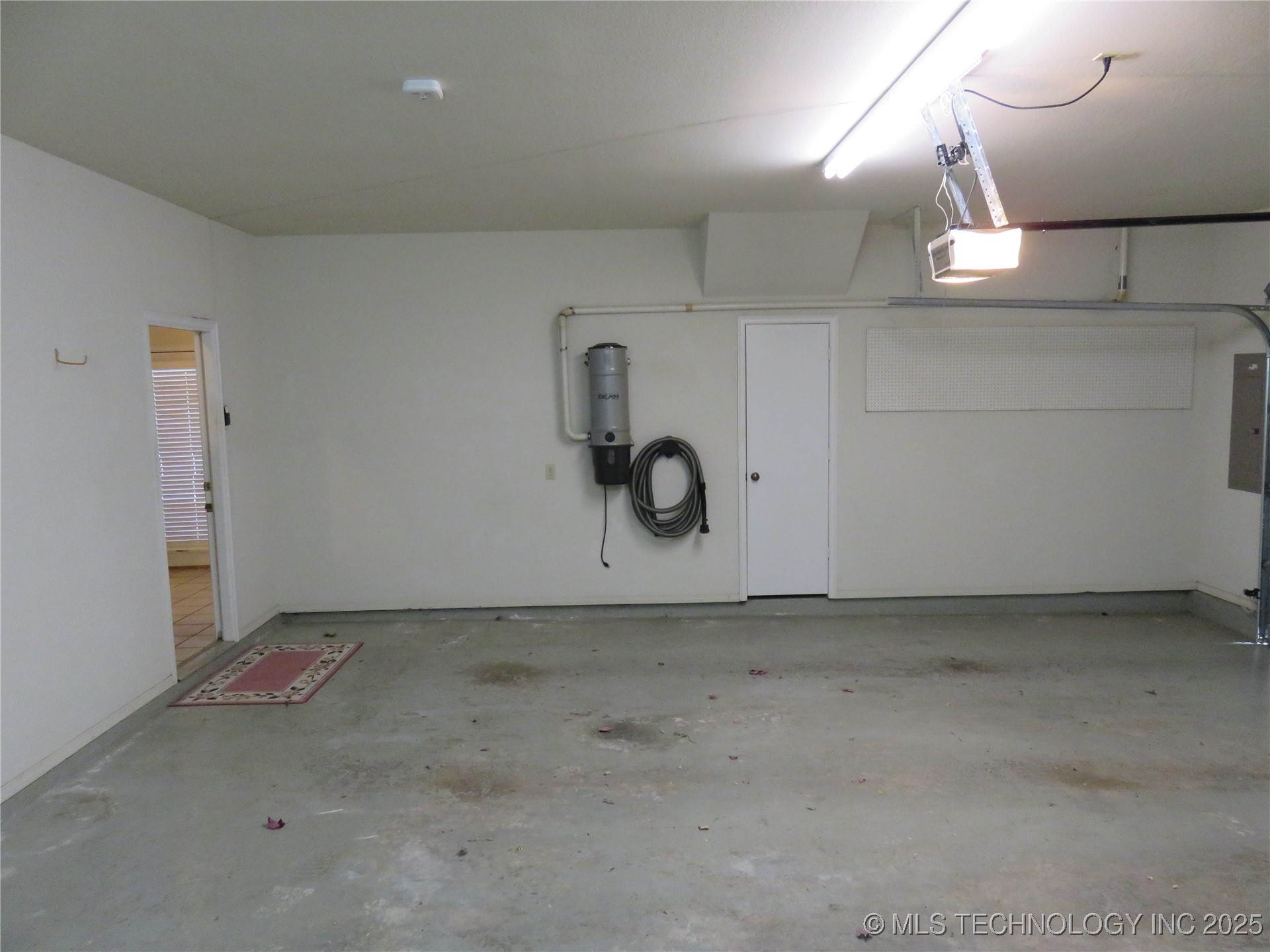 3705 S Nassau Avenue Property Photo 45