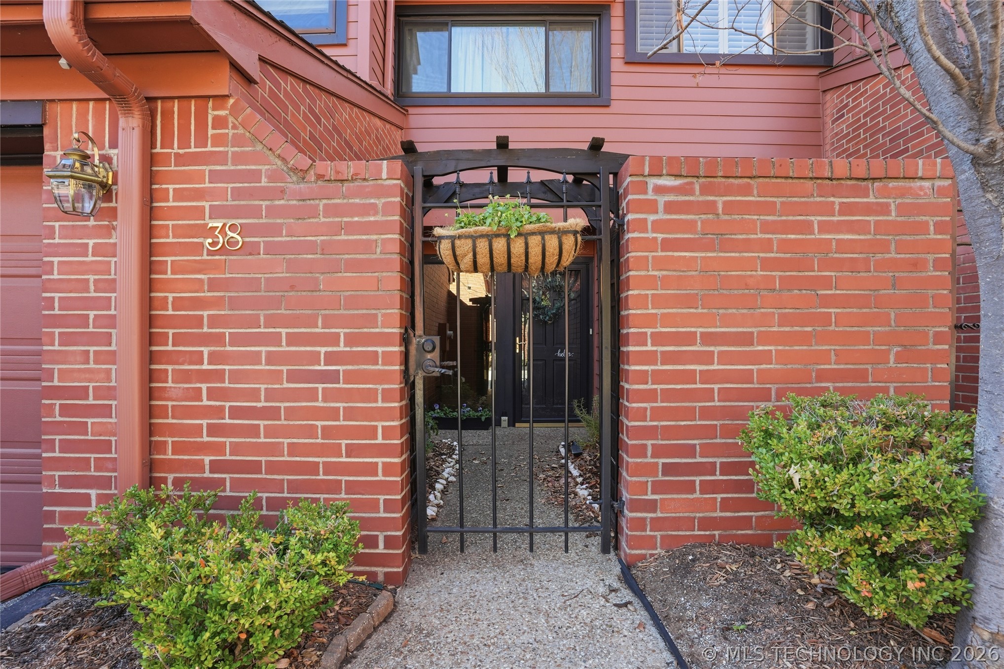 38 S Woodward Boulevard 16 Property Photo 2