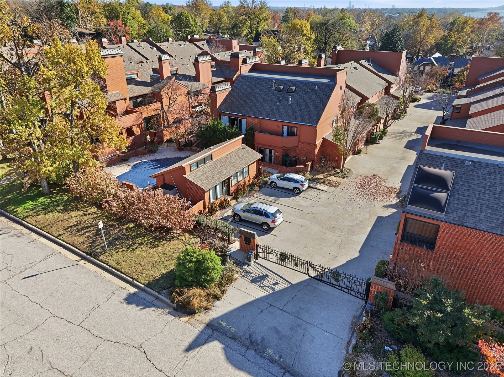 38 S Woodward Boulevard 16 Property Photo 57