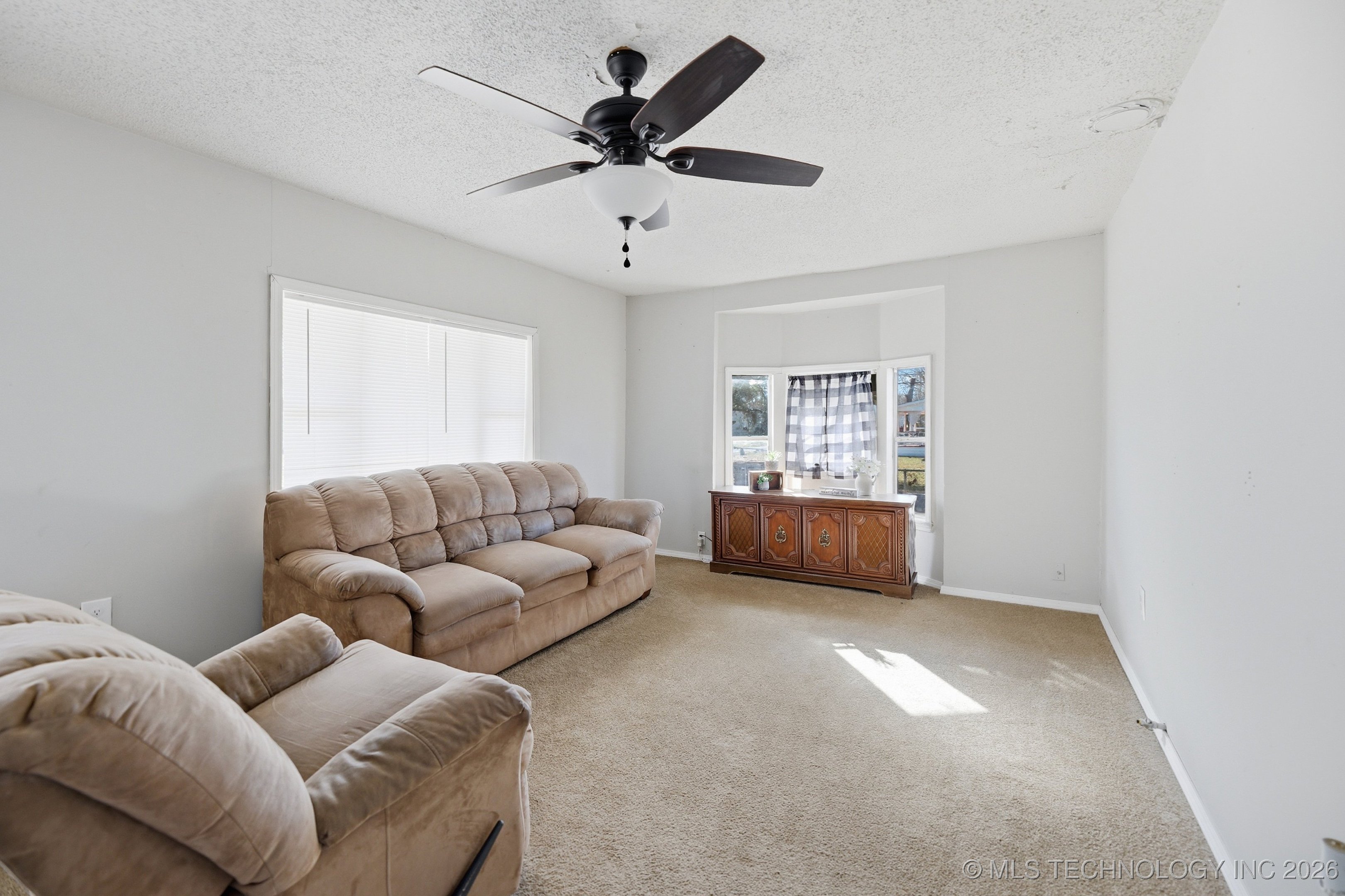 219 Se 1st Street Property Photo 4