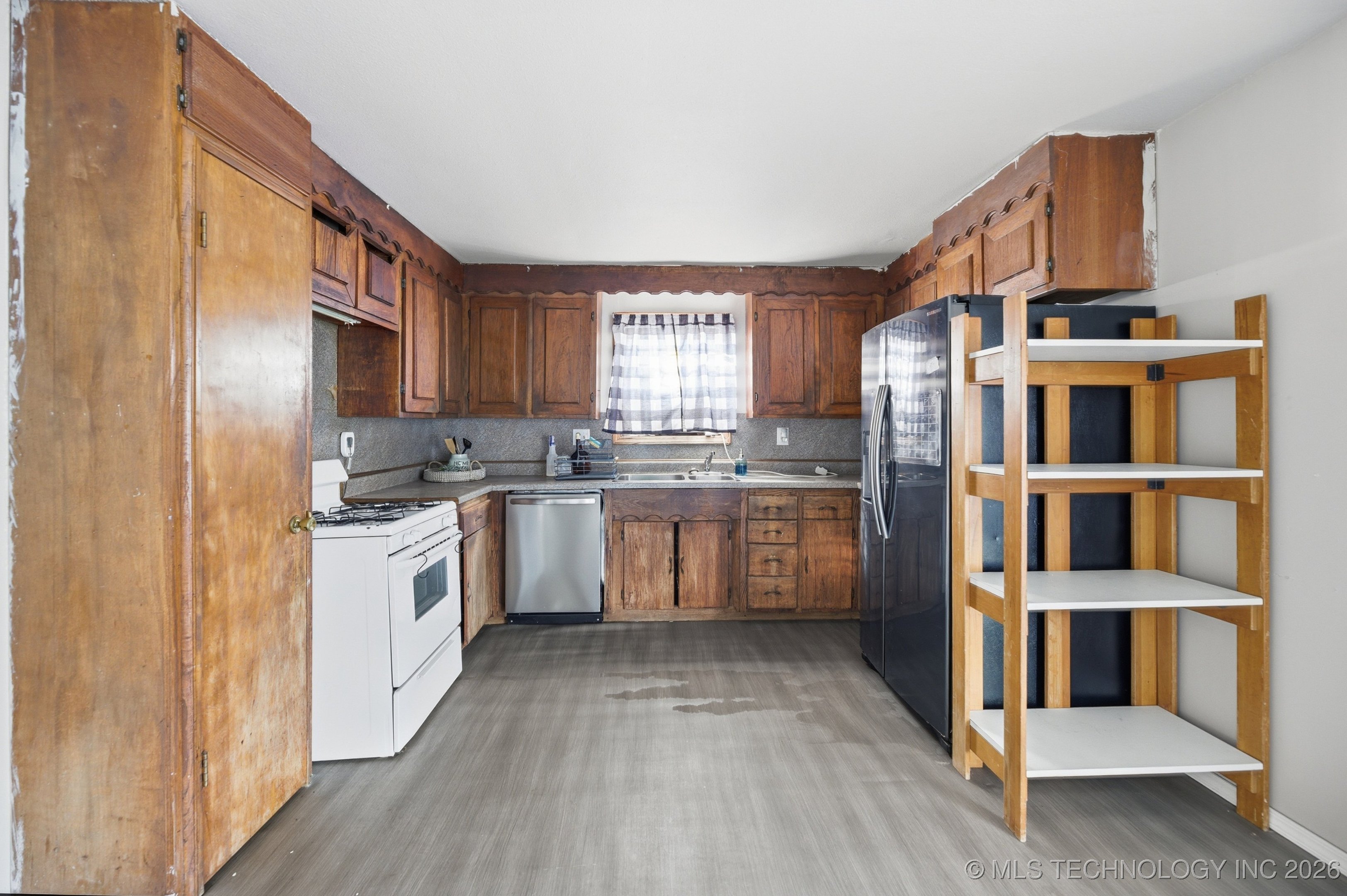 219 Se 1st Street Property Photo 7