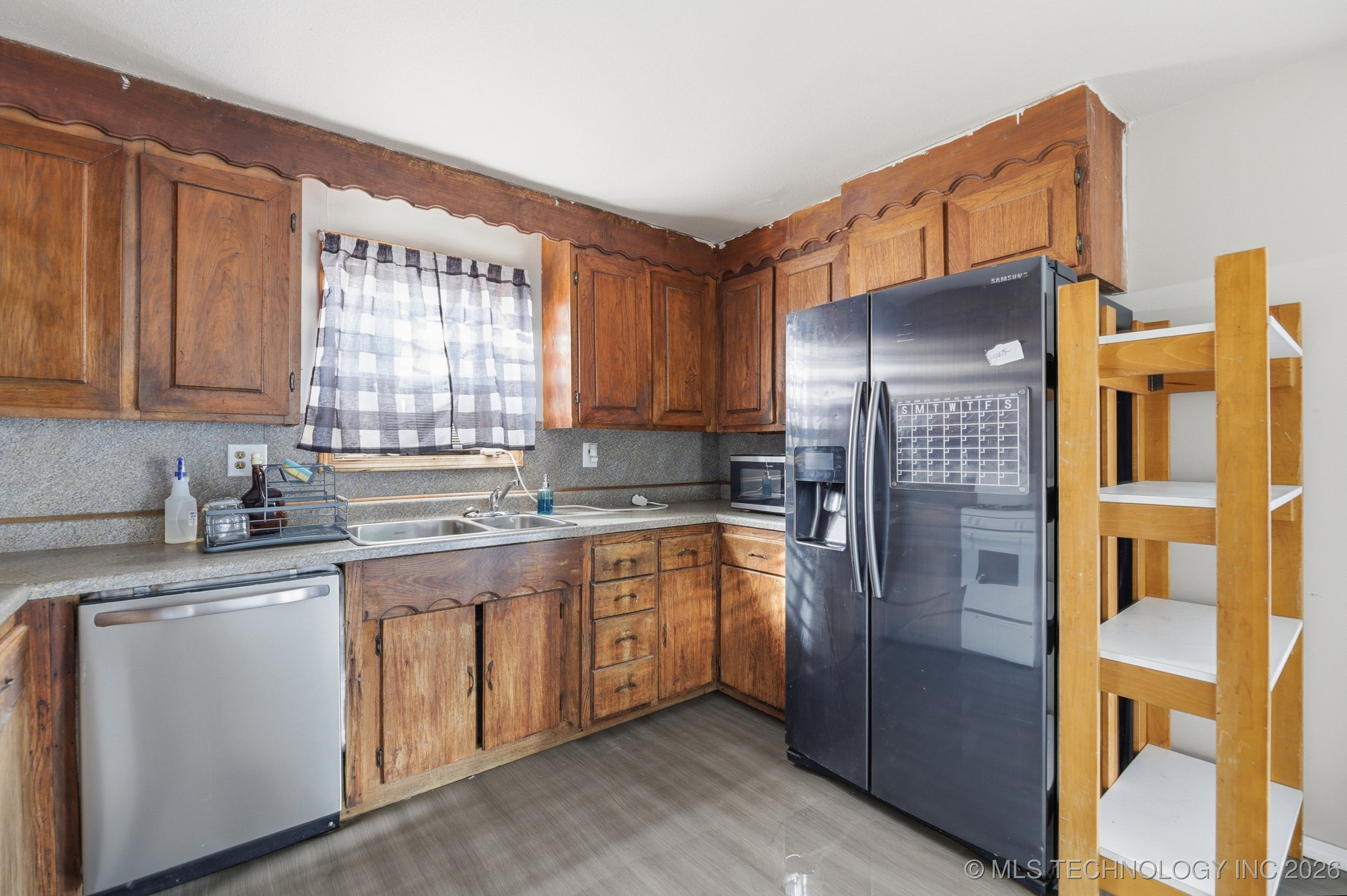 219 Se 1st Street Property Photo 8