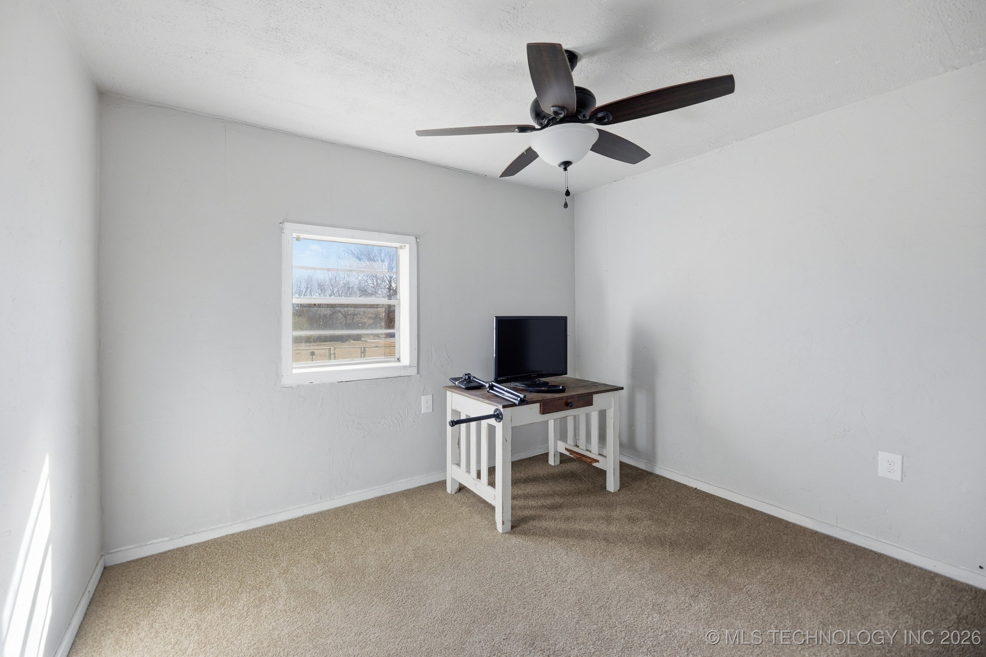 219 Se 1st Street Property Photo 12