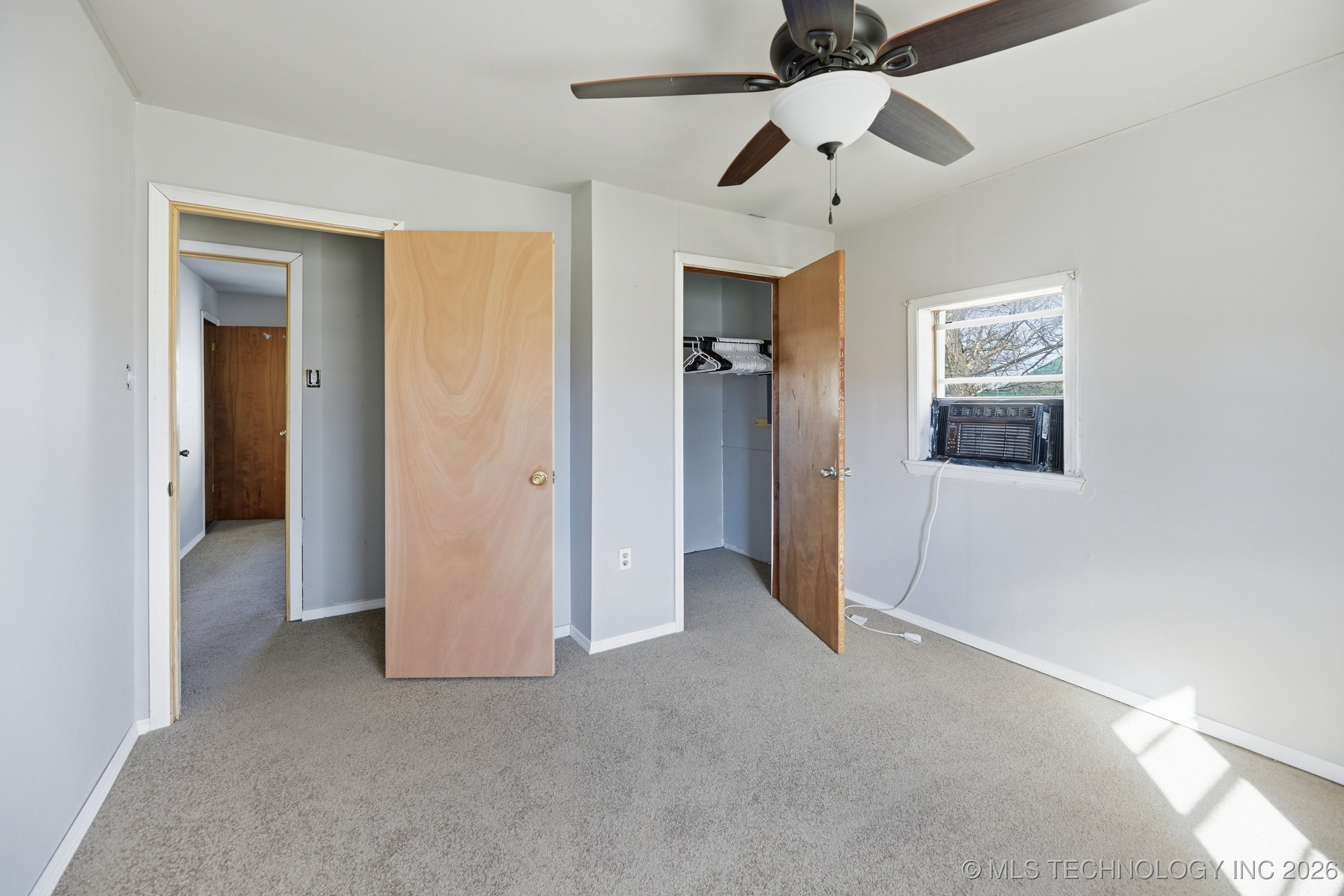 219 Se 1st Street Property Photo 17