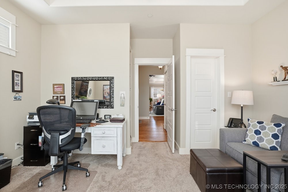 8434 S Phoenix Place Property Photo 11