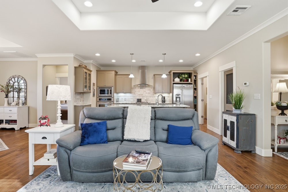 8434 S Phoenix Place Property Photo 13