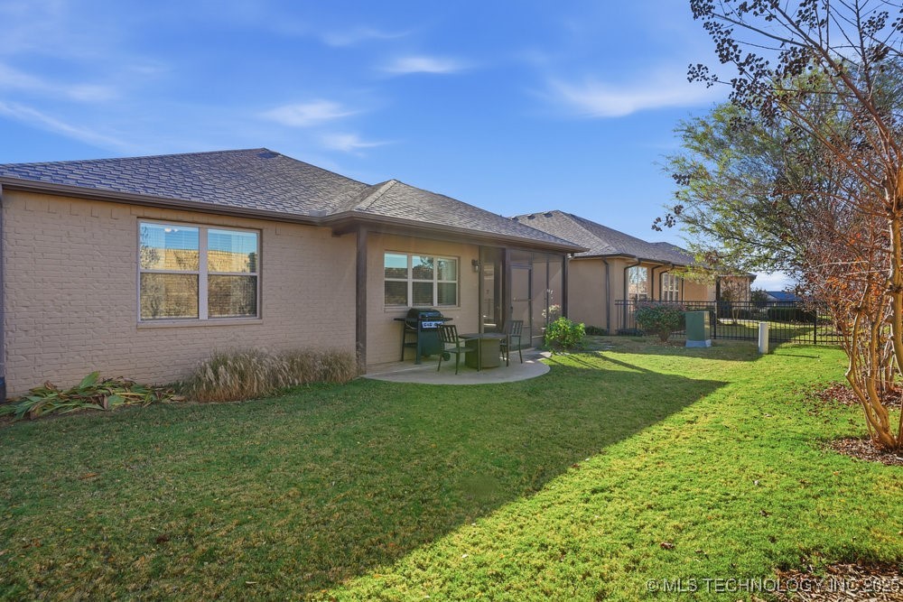 8434 S Phoenix Place Property Photo 54