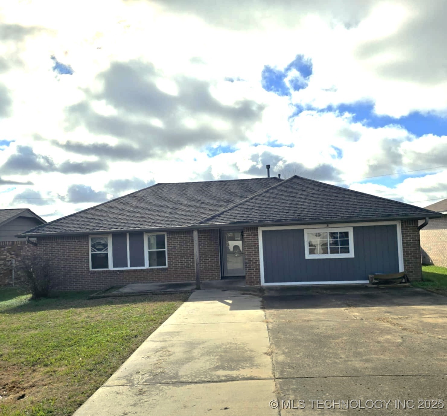 4132 E 101st Street N Property Photo 1