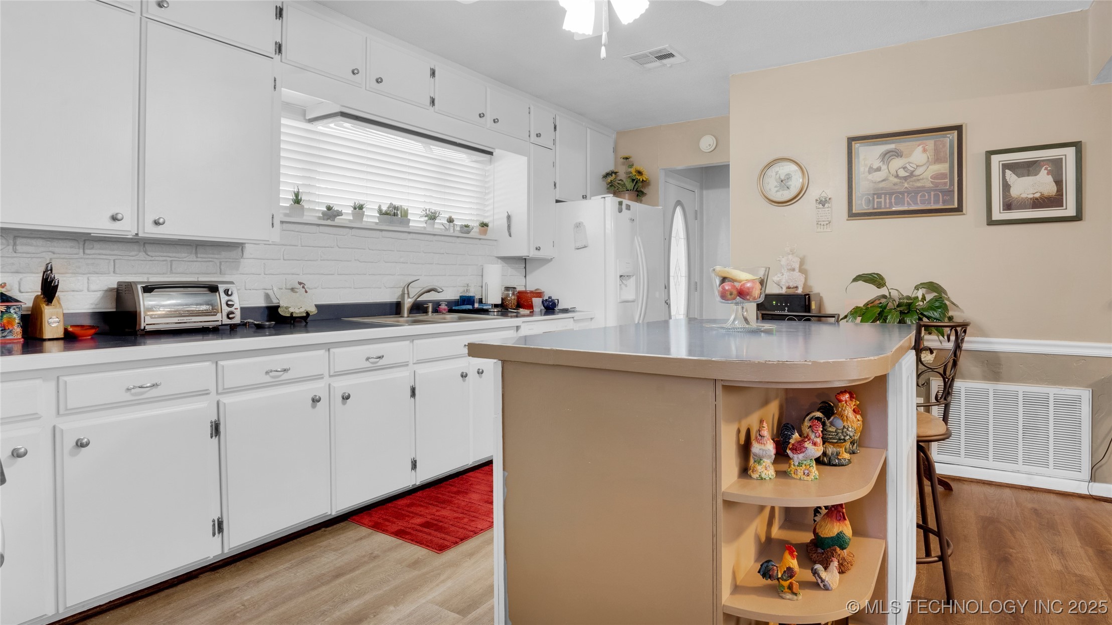 912 Maxwell Nw Property Photo 11