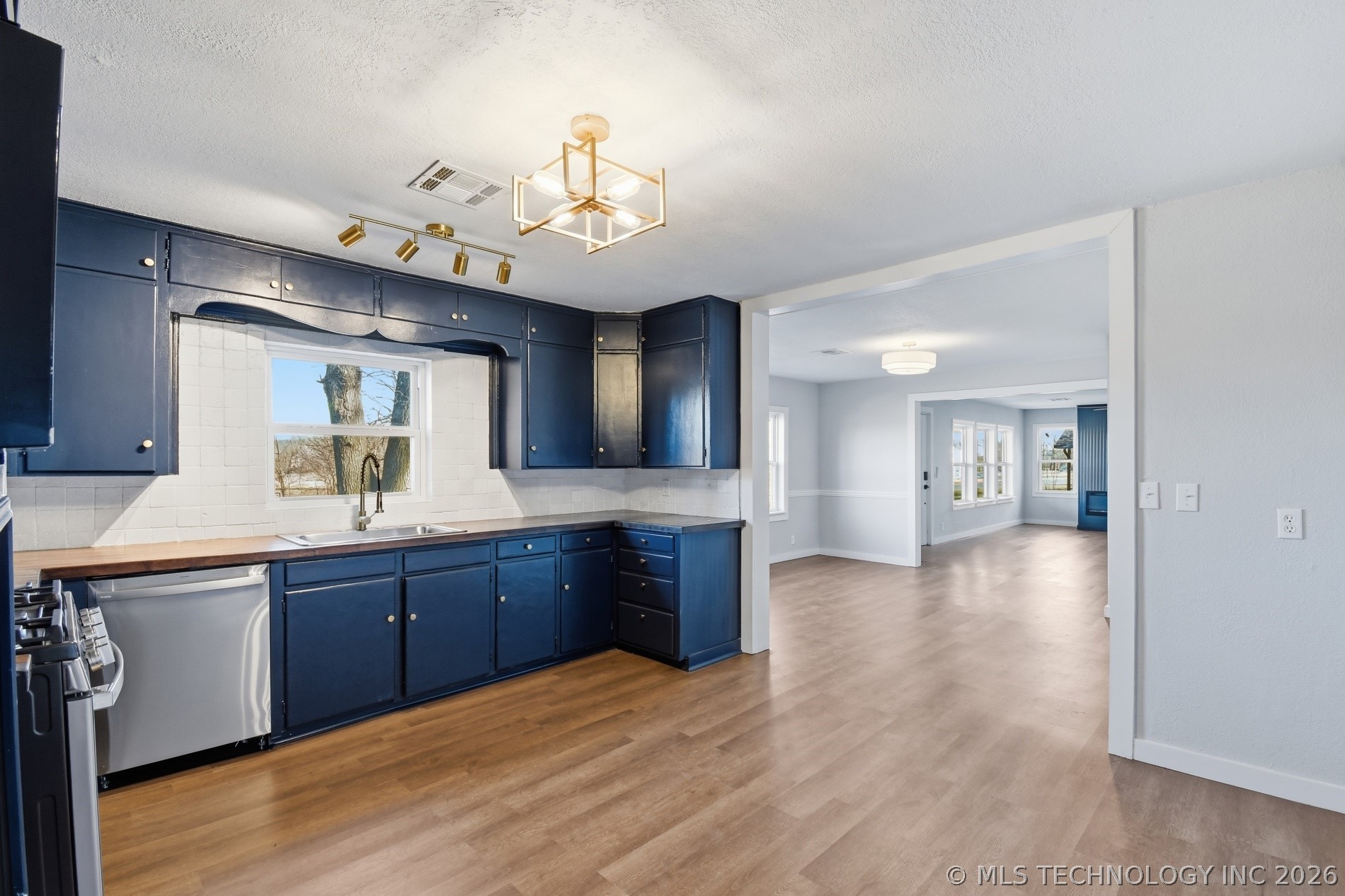 2636 S 65th West Avenue Property Photo 26