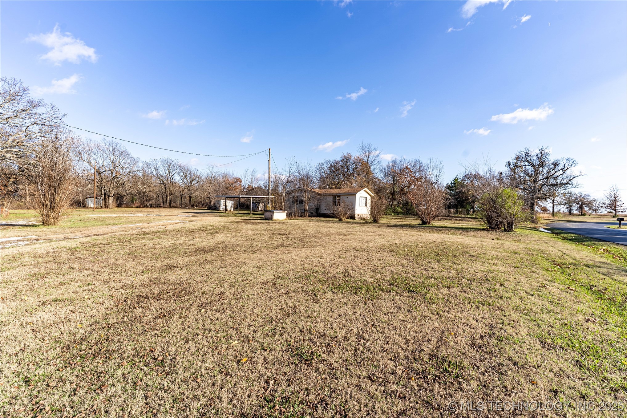 12763 S 305th West Avenue Property Photo 3