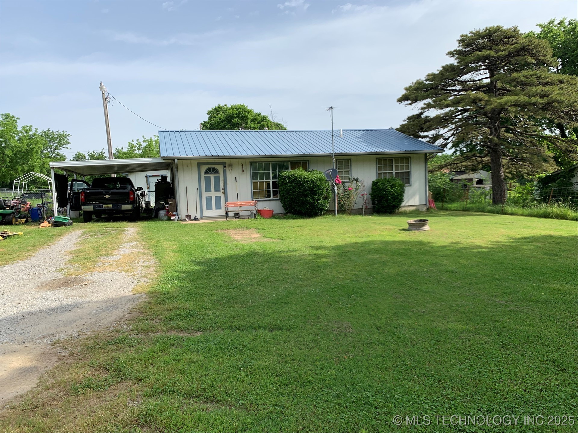 1 Kelley St Walker Addition Property Photo 1