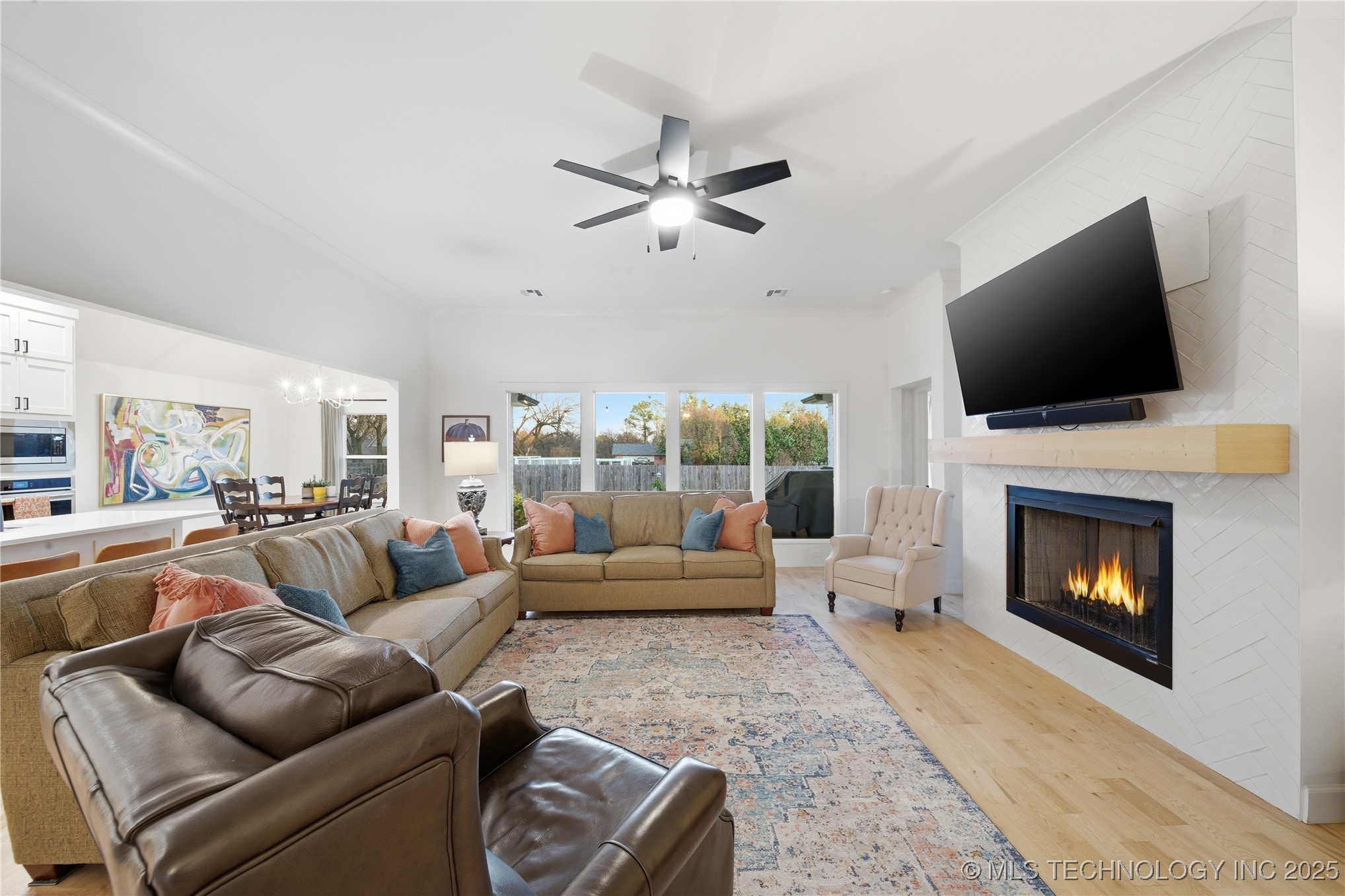 14145 S College Avenue Property Photo 5