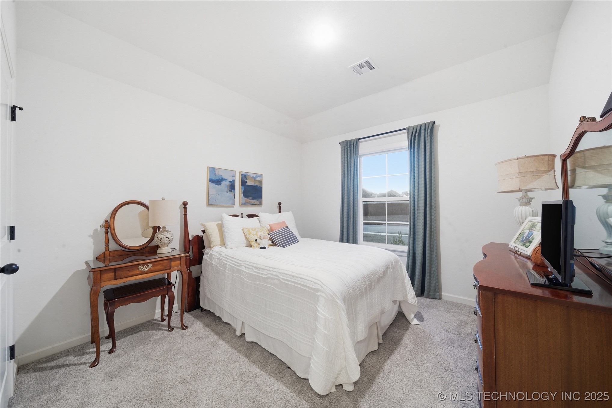 14145 S College Avenue Property Photo 23