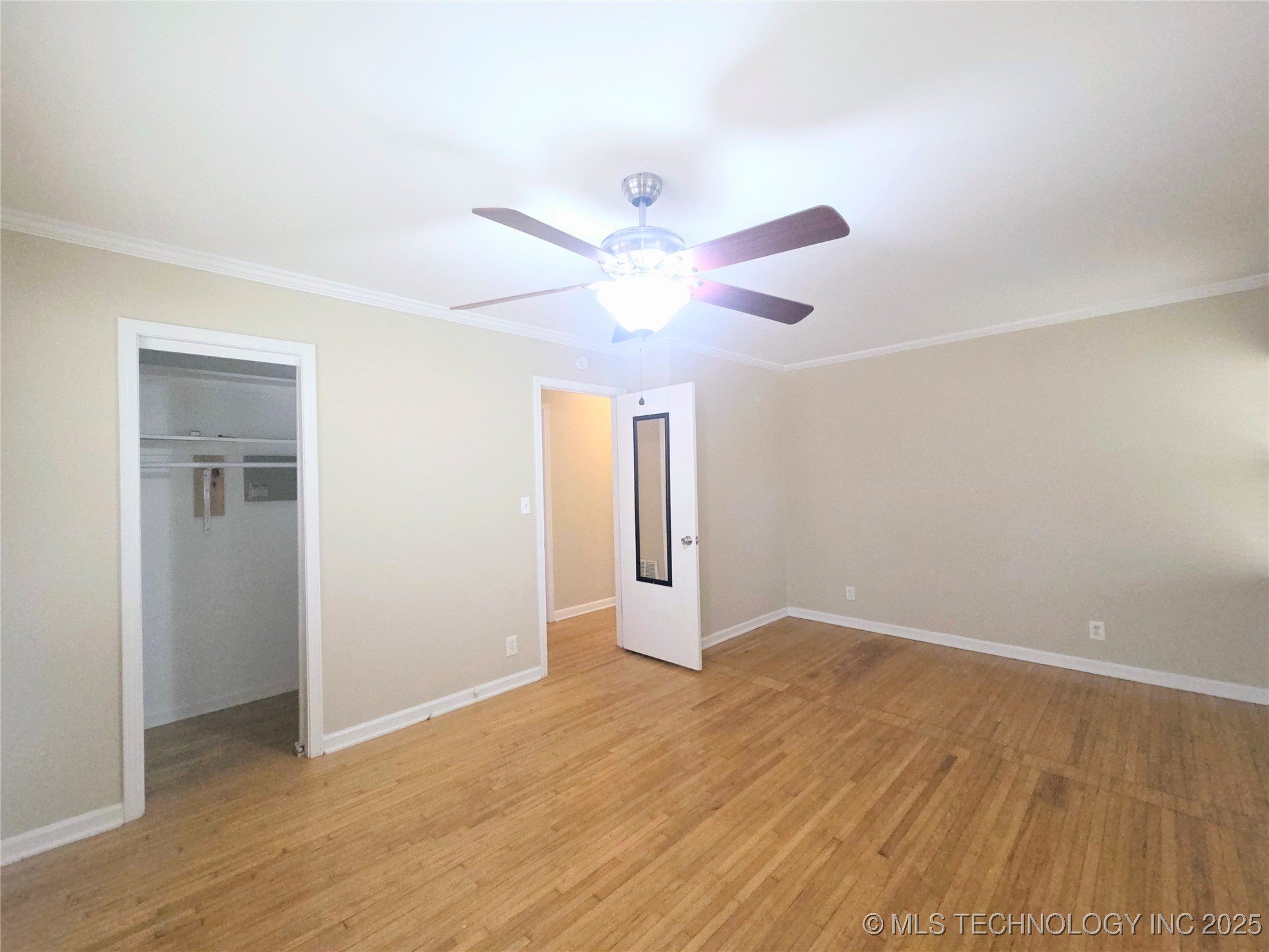 4524 S Quaker Avenue Property Photo 12