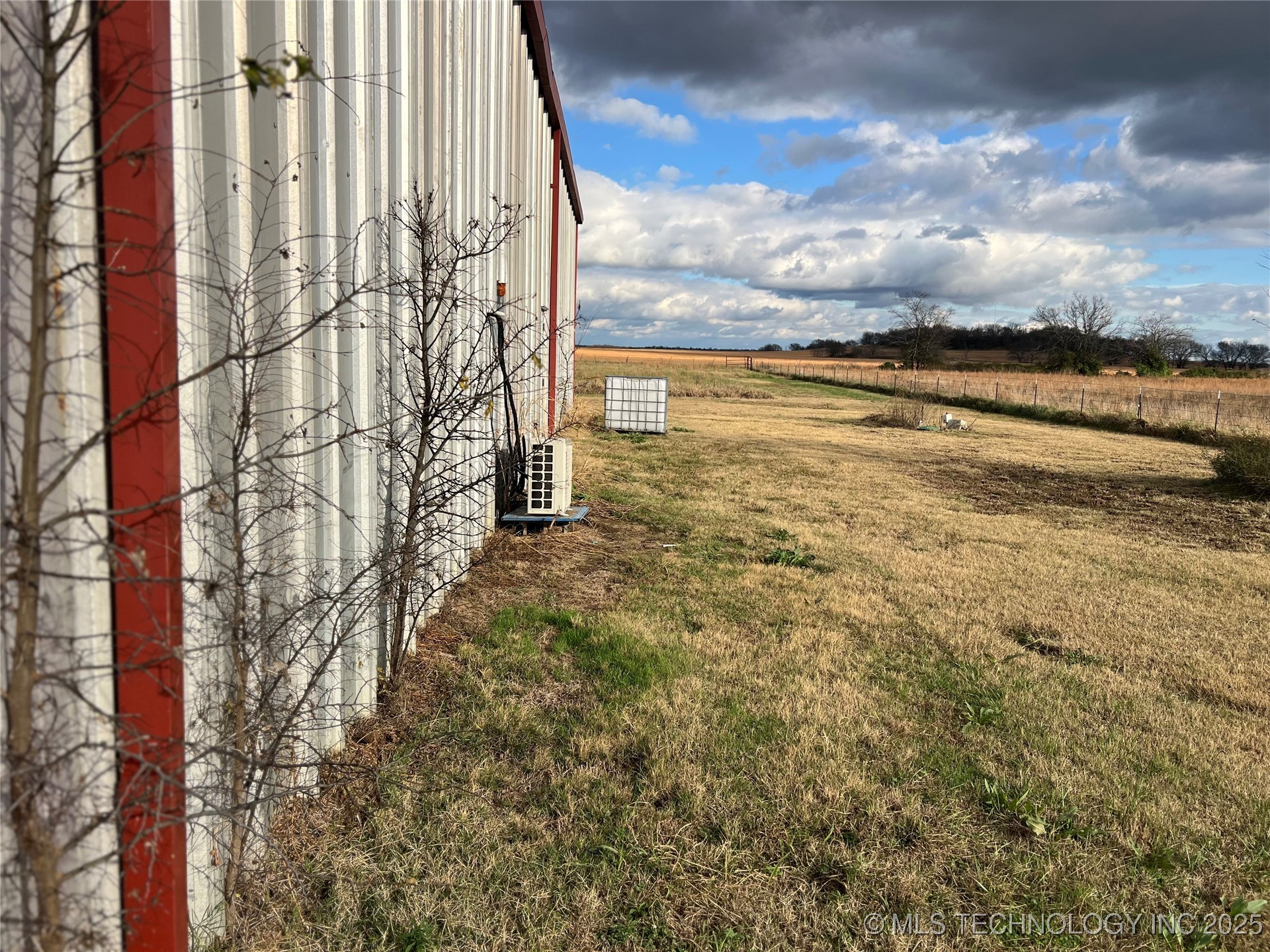 5577 W 630 Road Property Photo 5