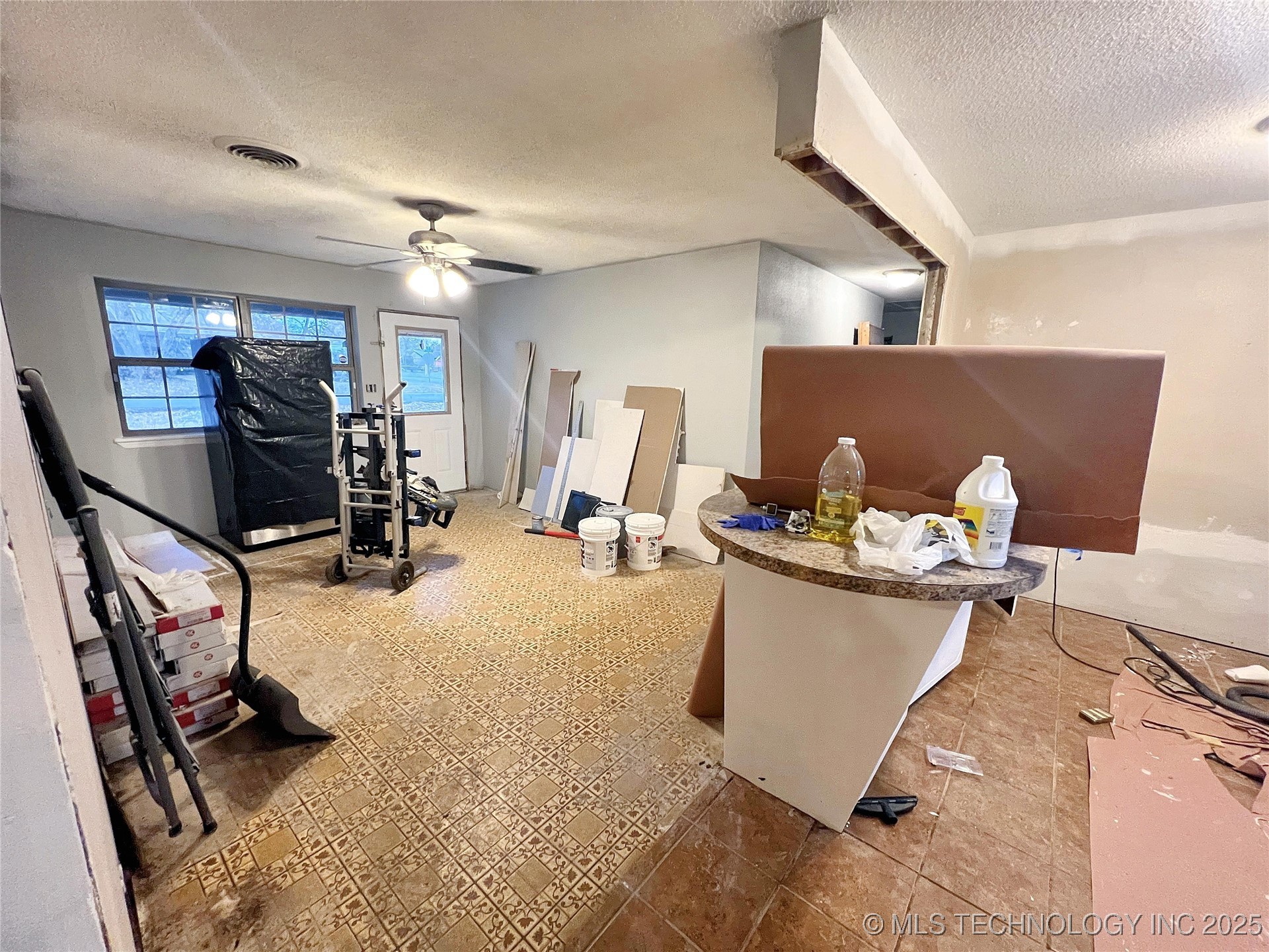 402 W Denton Avenue Property Photo 16