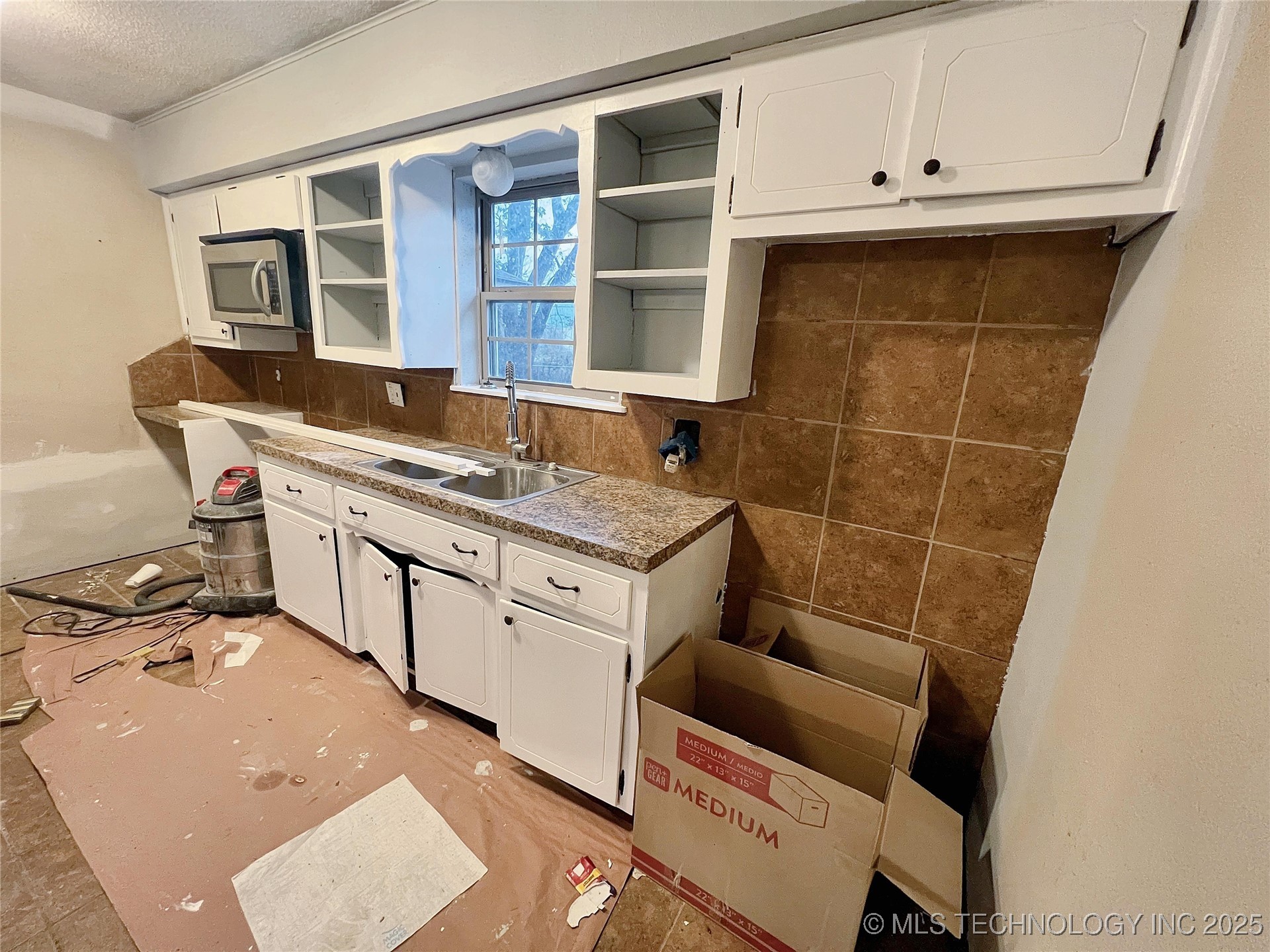 402 W Denton Avenue Property Photo 17