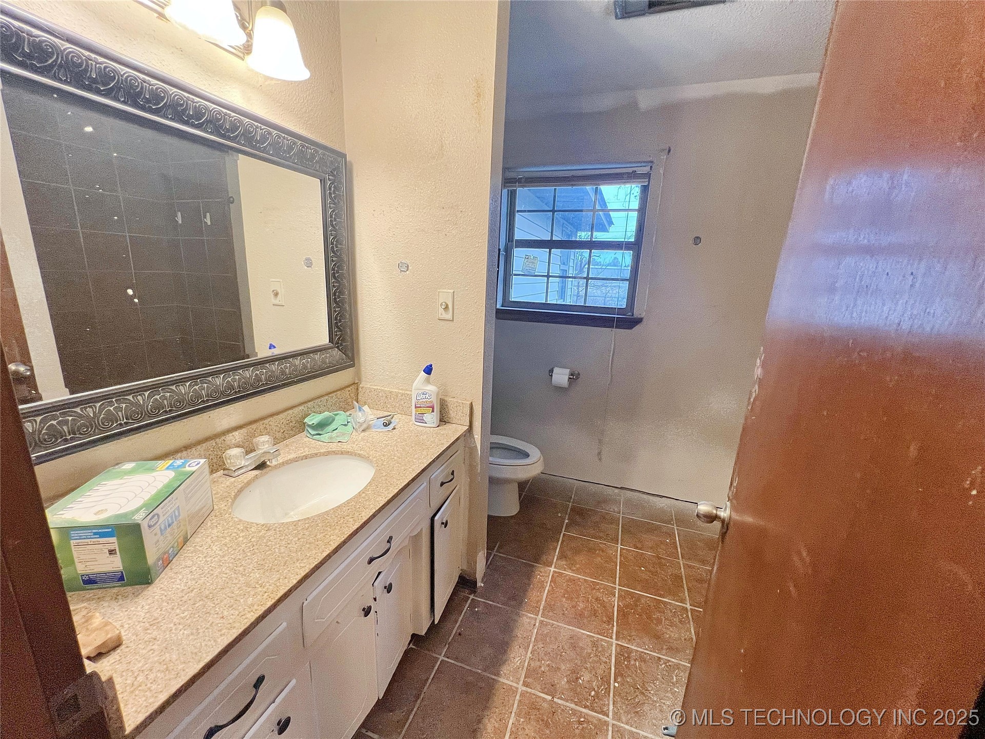 402 W Denton Avenue Property Photo 29