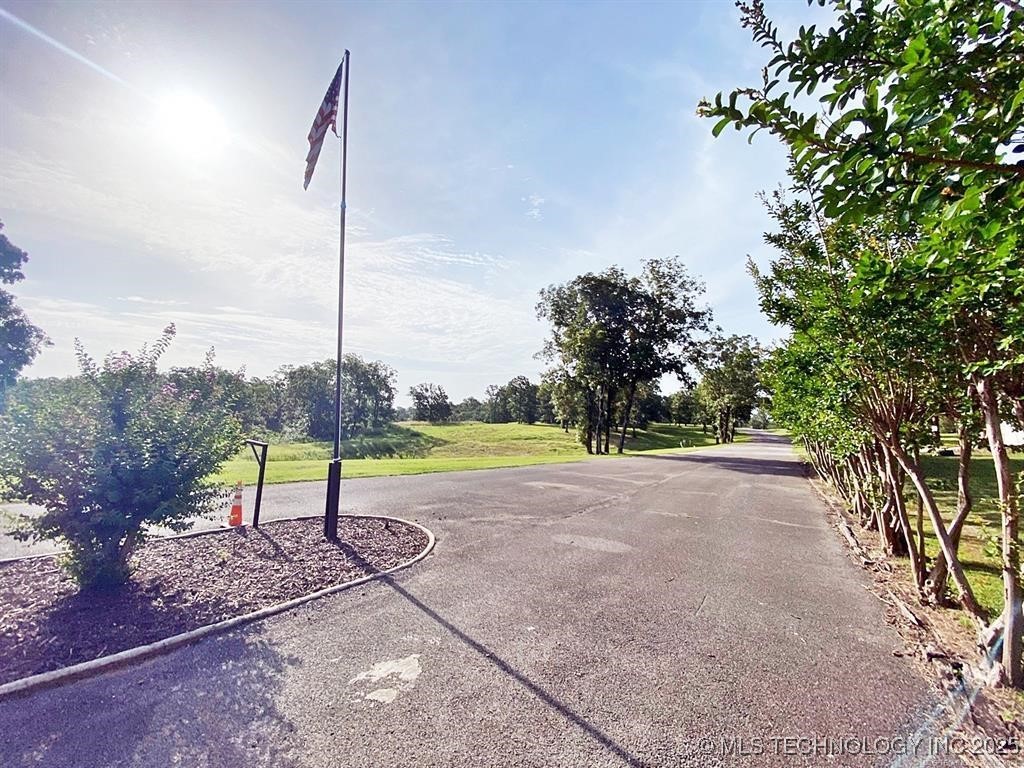 15860 W Redbud Road Property Photo 13