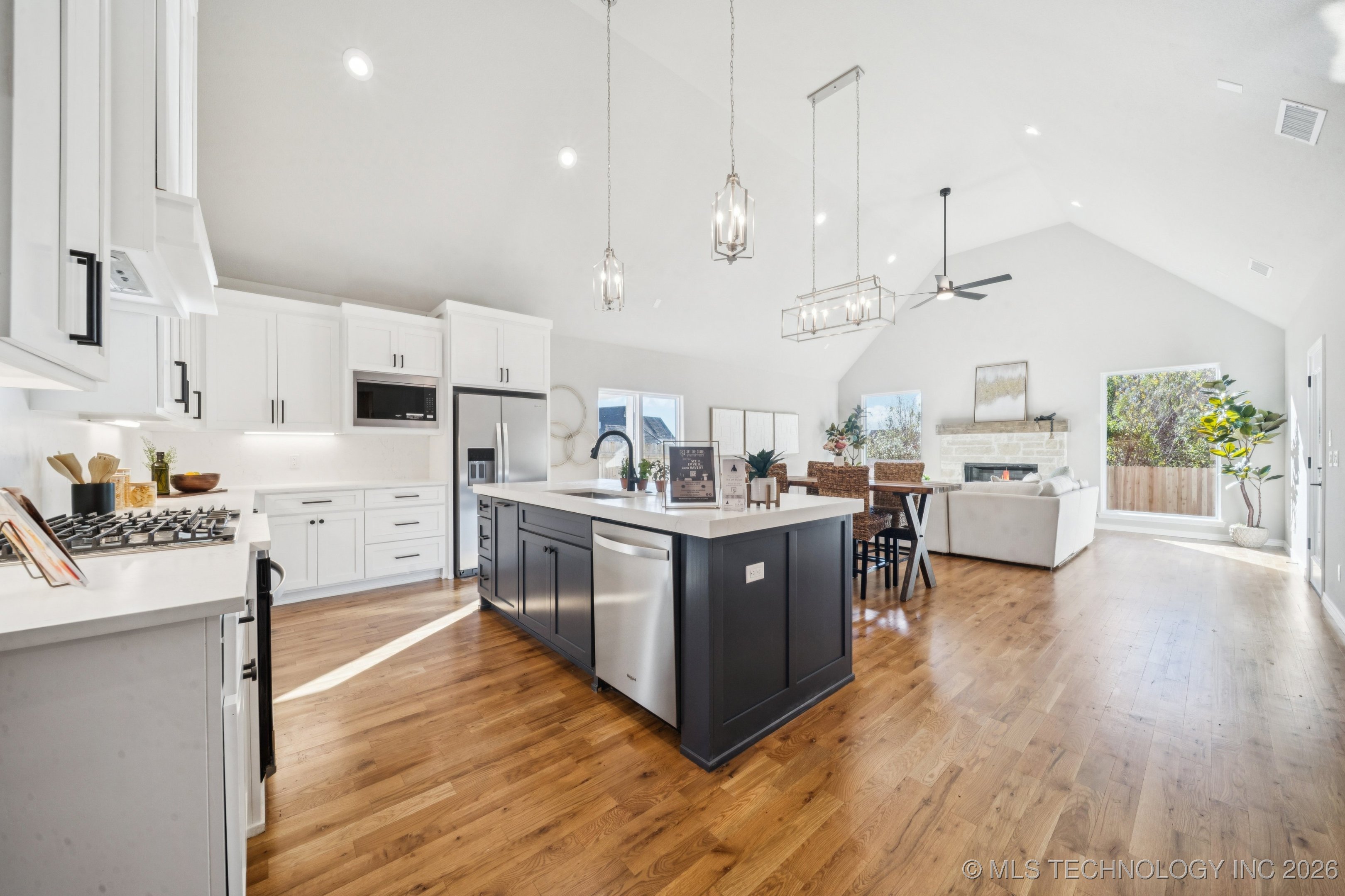 2078 E 138th Street S Property Photo 8