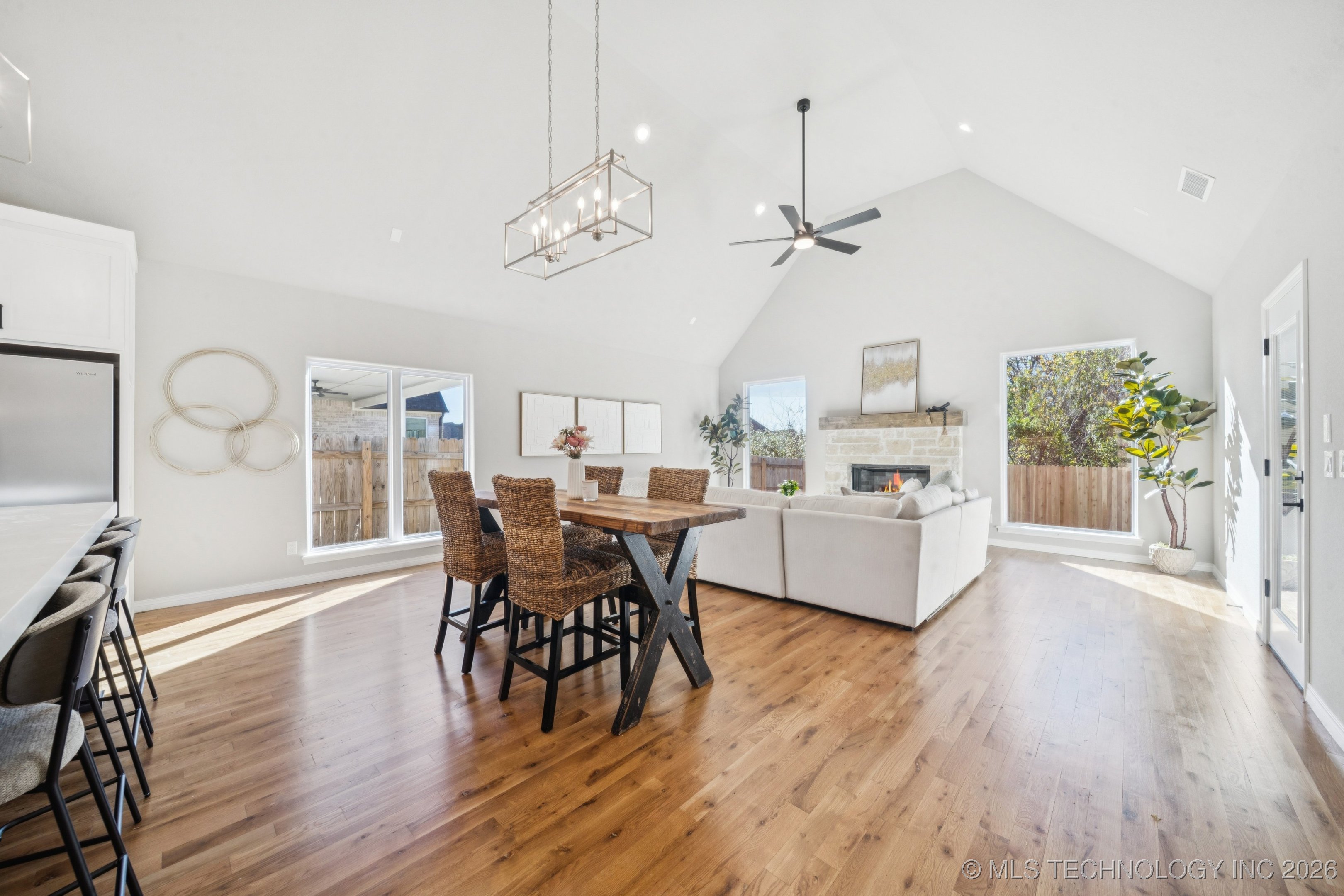 2078 E 138th Street S Property Photo 9