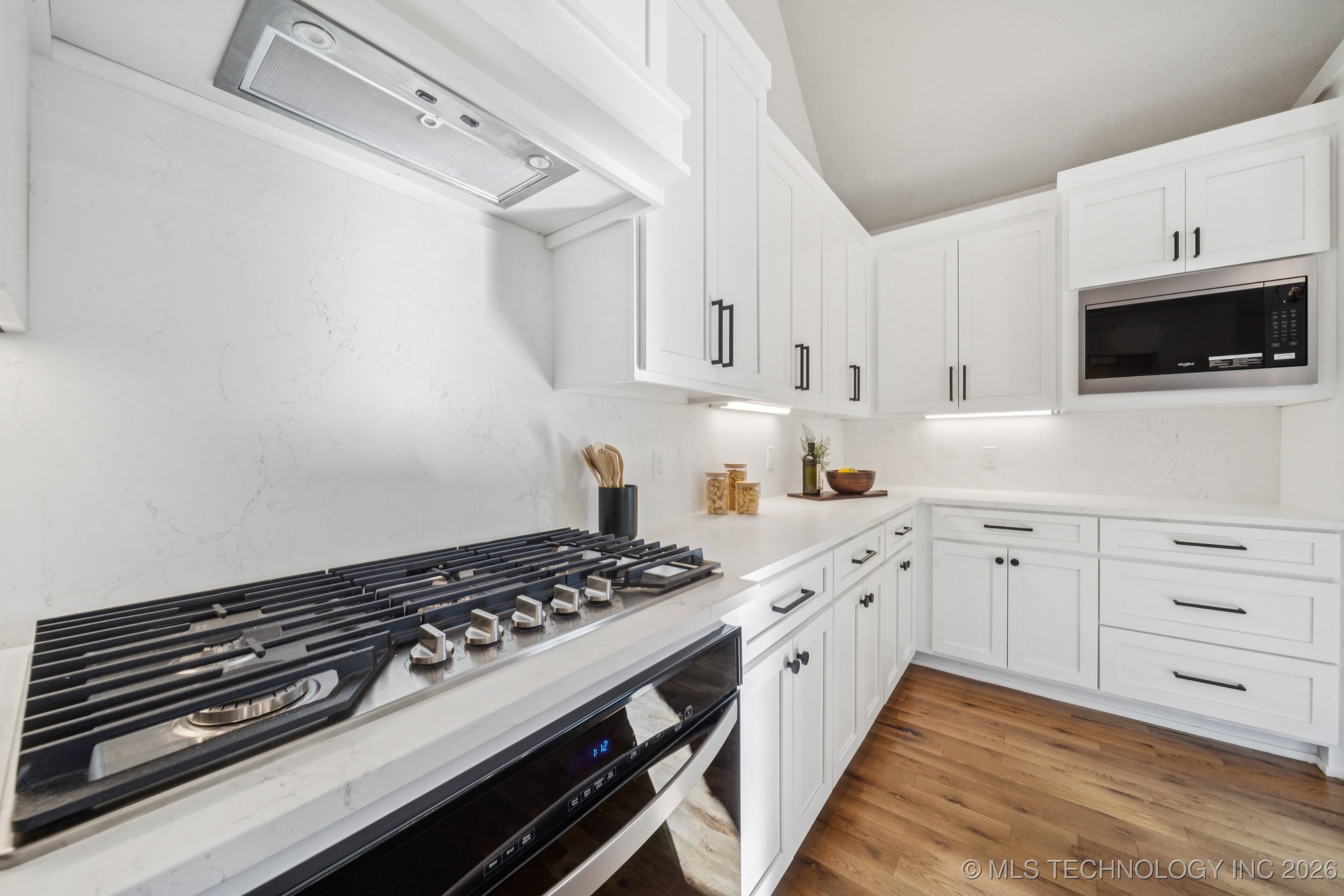 2078 E 138th Street S Property Photo 17