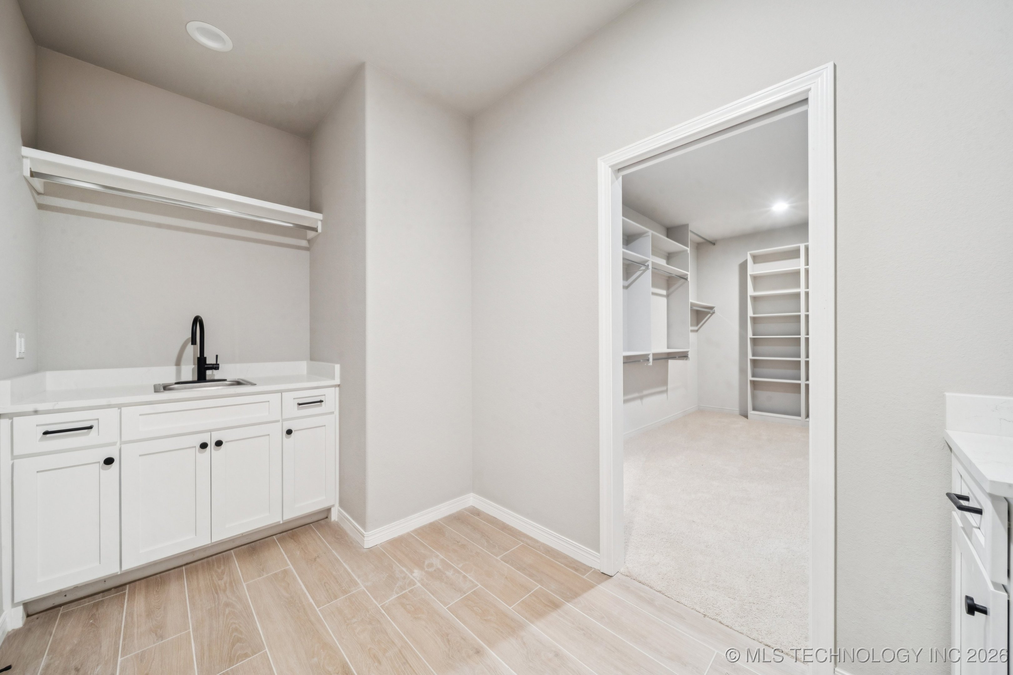 2078 E 138th Street S Property Photo 28