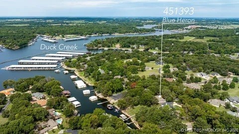451393 Blue Heron Drive Property Photo 3