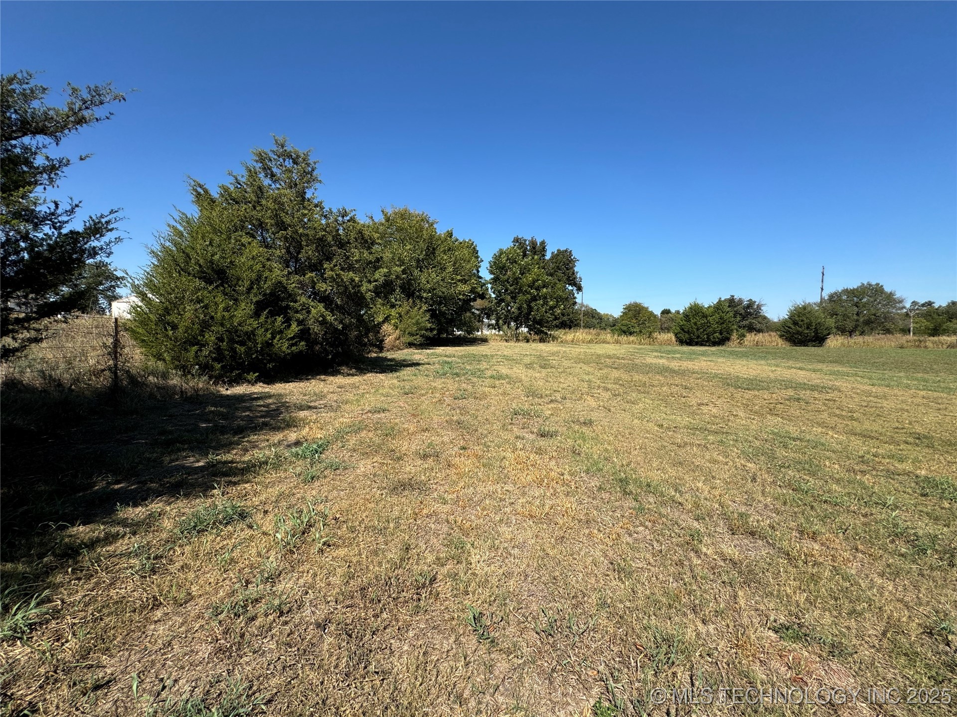 2224 N Fairlake Drive Property Photo 10