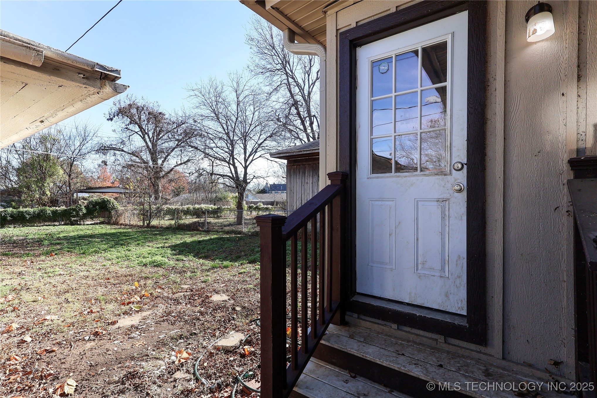 1320 S Keeler Avenue Property Photo 4