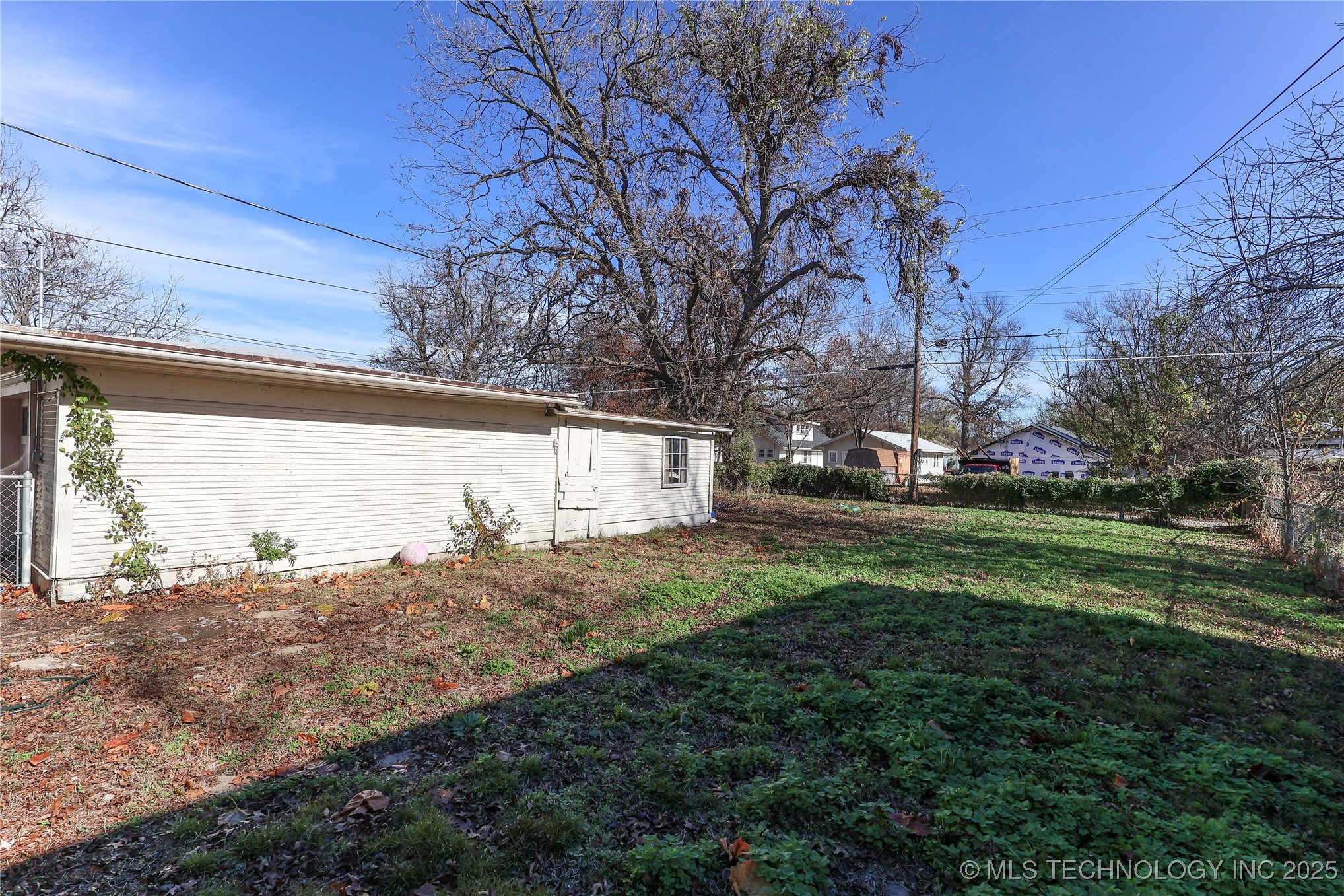 1320 S Keeler Avenue Property Photo 6