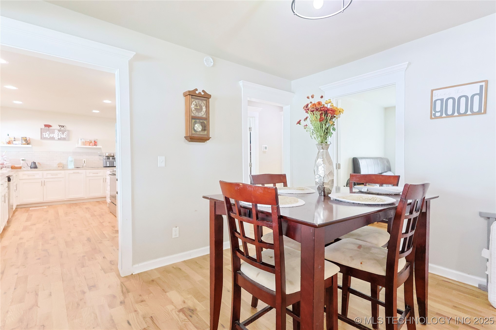 1320 S Keeler Avenue Property Photo 12