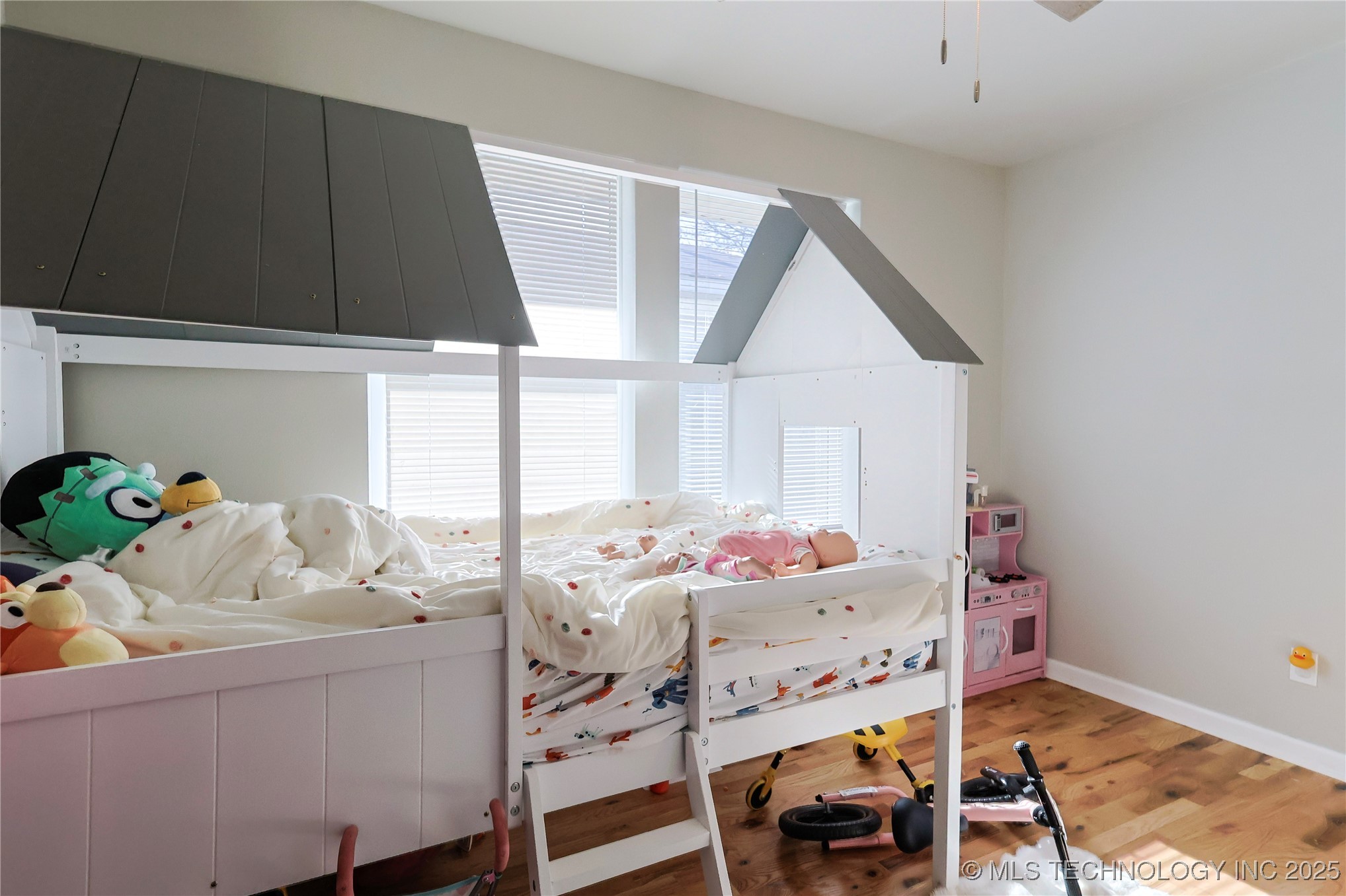 1320 S Keeler Avenue Property Photo 23