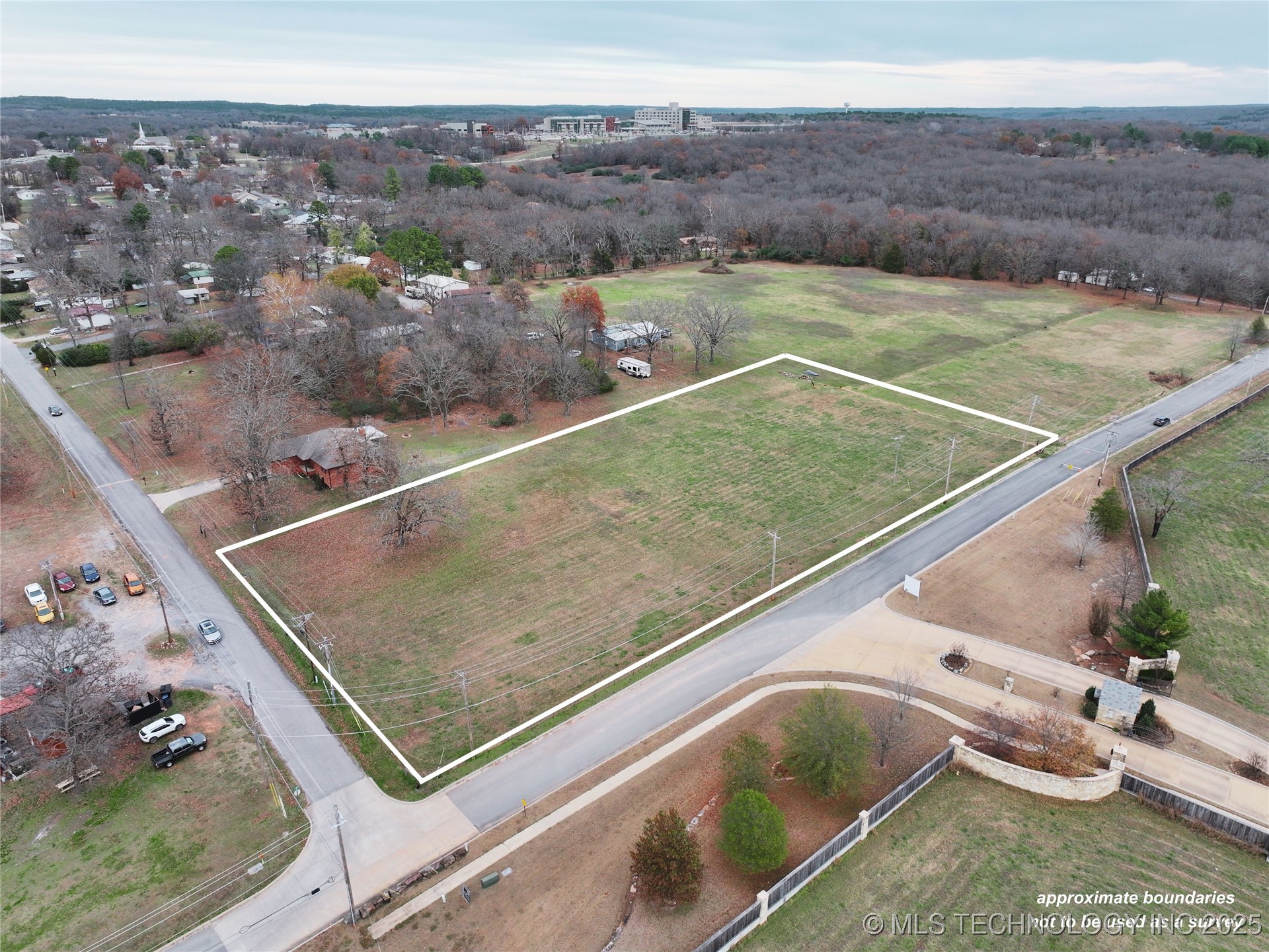 1290 E 4th Street Property Photo 1