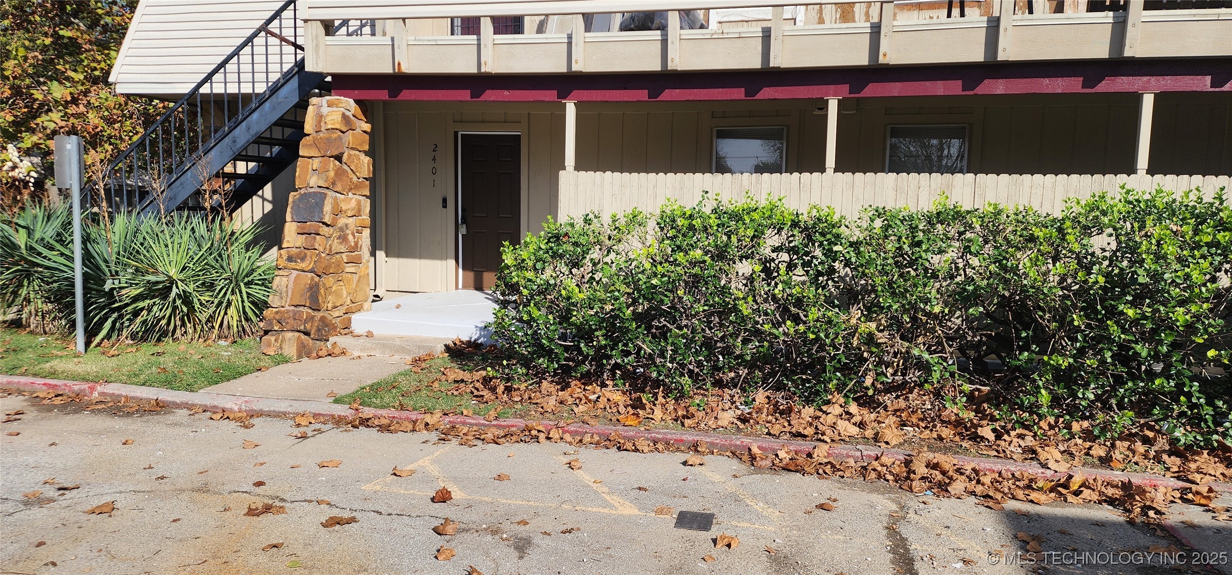 6605 S Zunis Avenue 2401 Property Photo 1