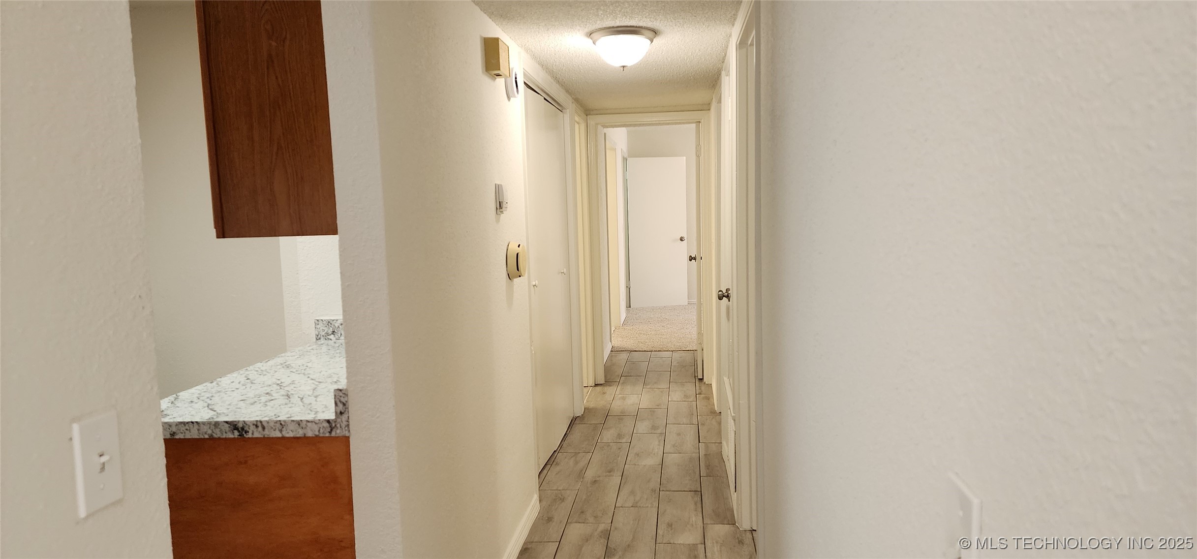 6605 S Zunis Avenue 2401 Property Photo 12