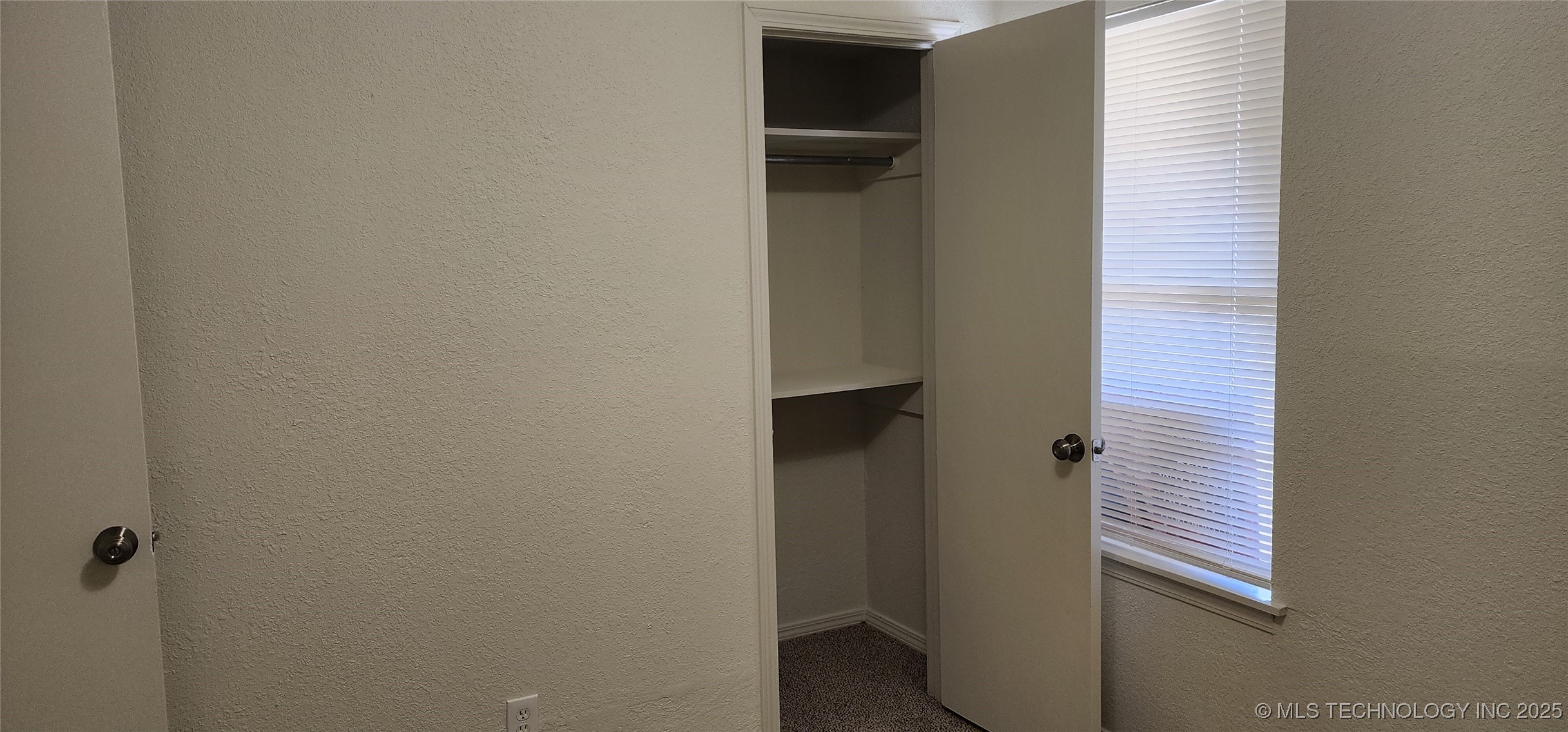 6605 S Zunis Avenue 2401 Property Photo 14