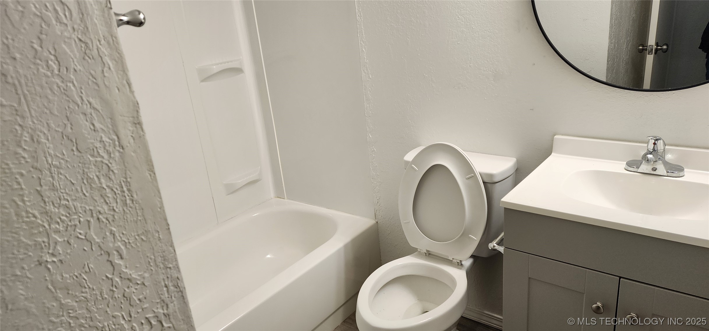 6605 S Zunis Avenue 2401 Property Photo 26