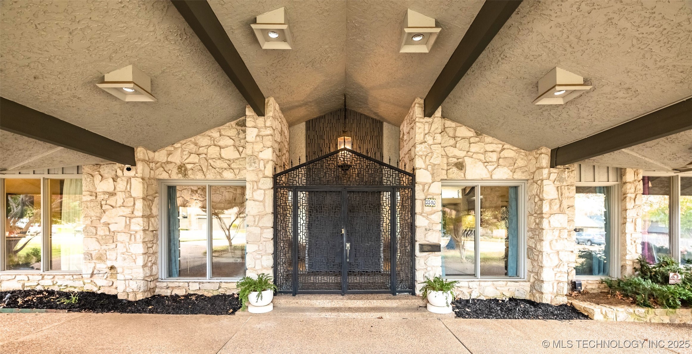 3510 E 60th Street Property Photo 1