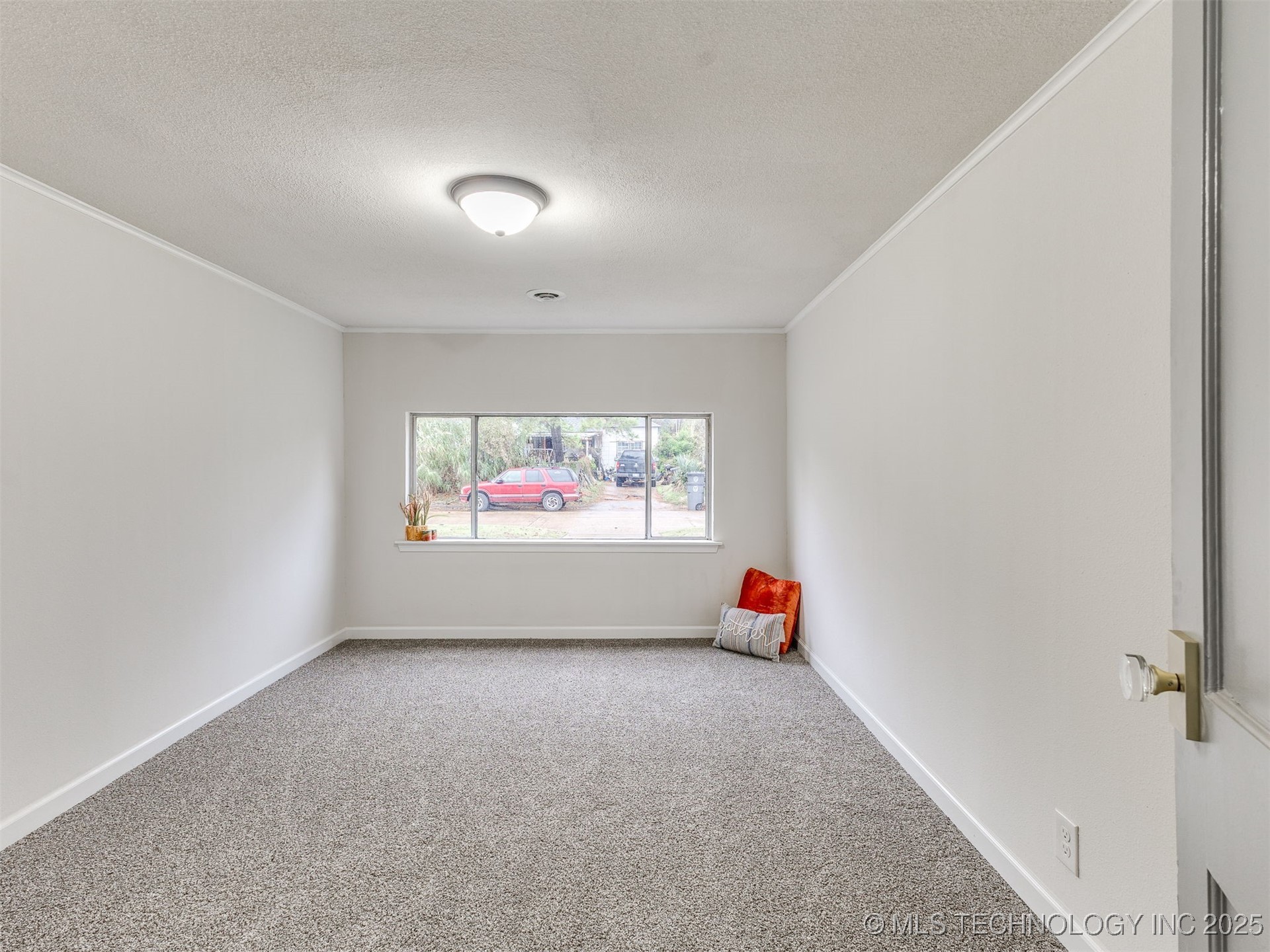 227 S Toledo Avenue Property Photo 18