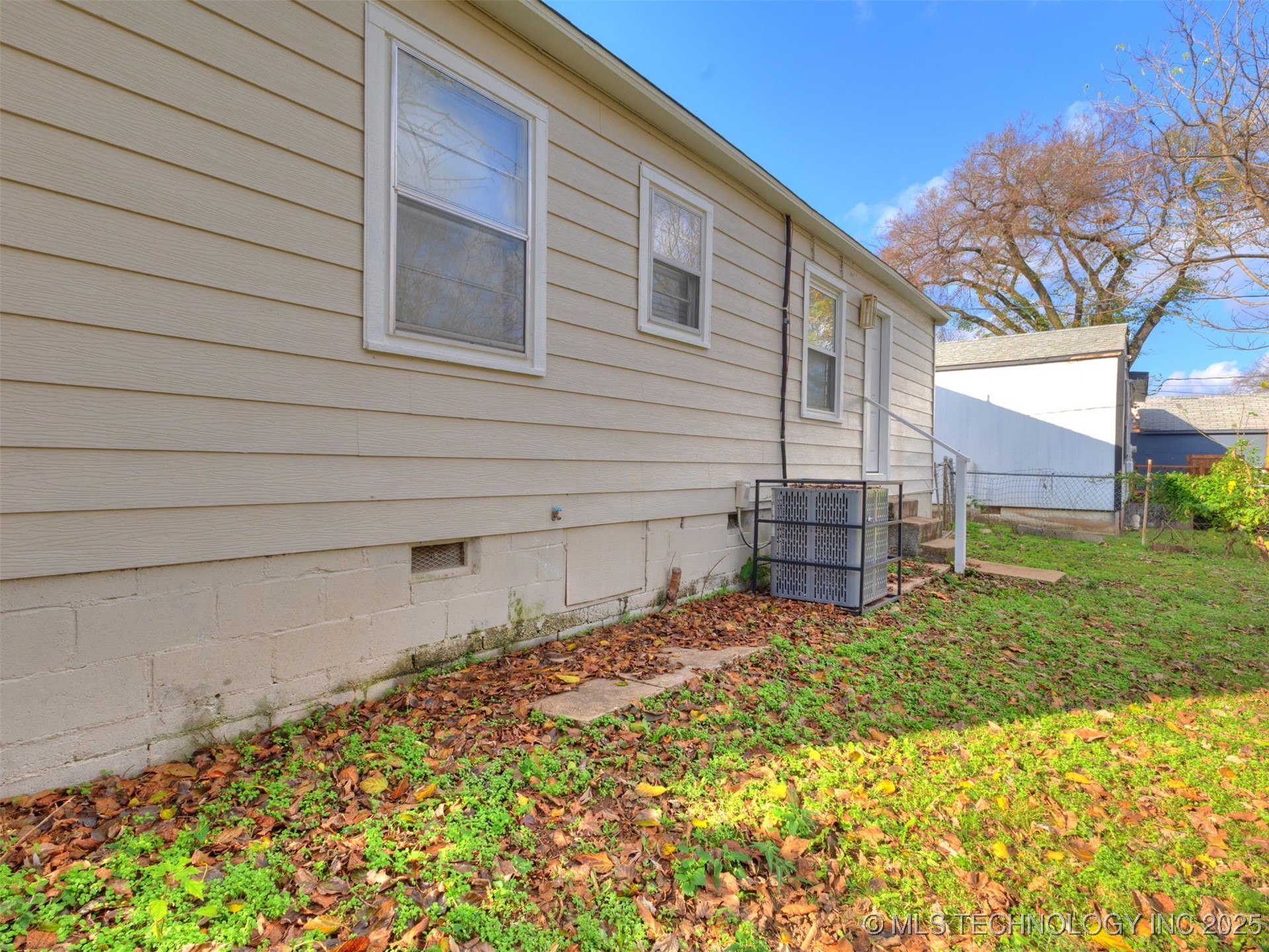 227 S Toledo Avenue Property Photo 25