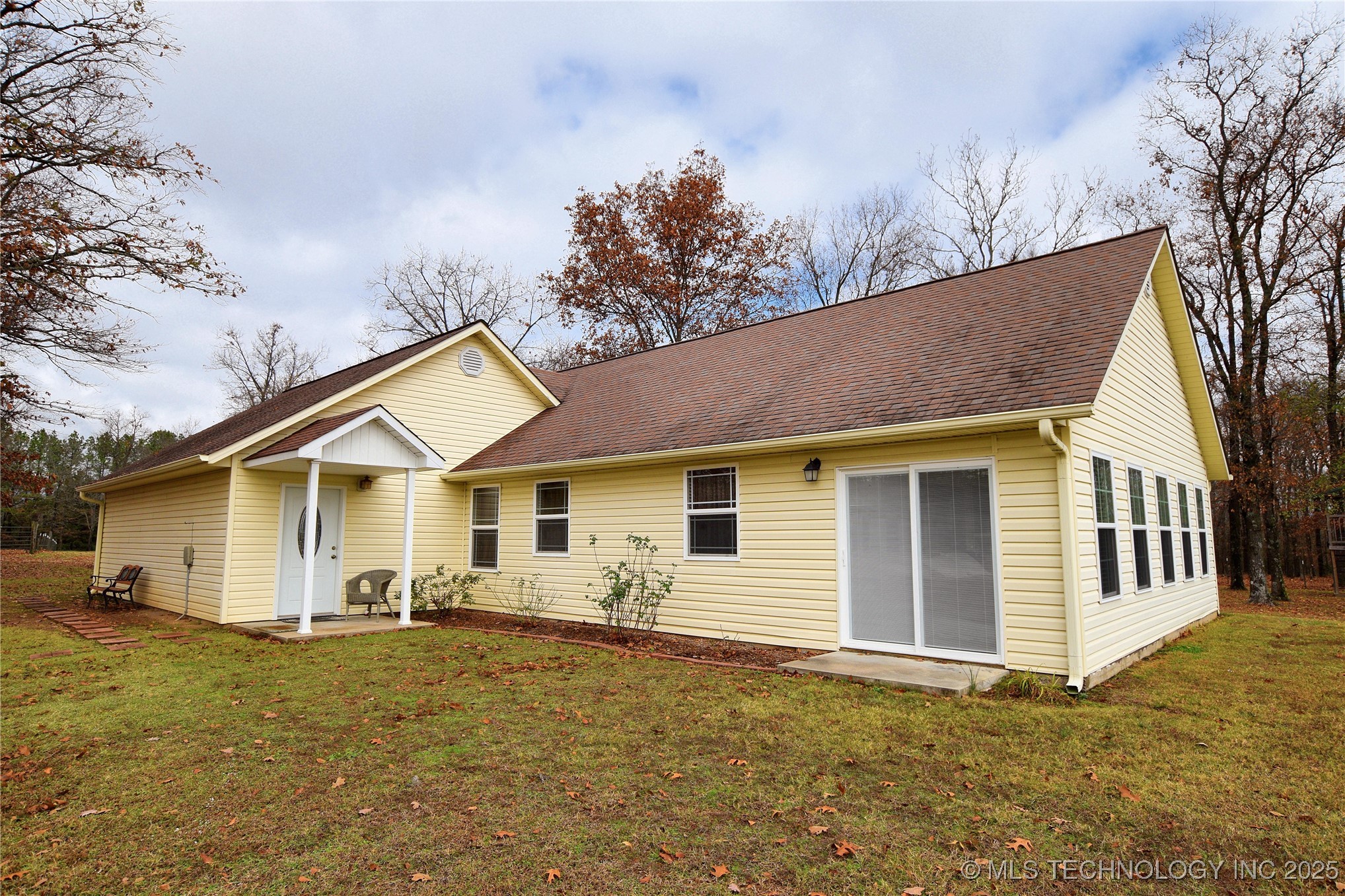 22021 E 780 Road Property Photo 1