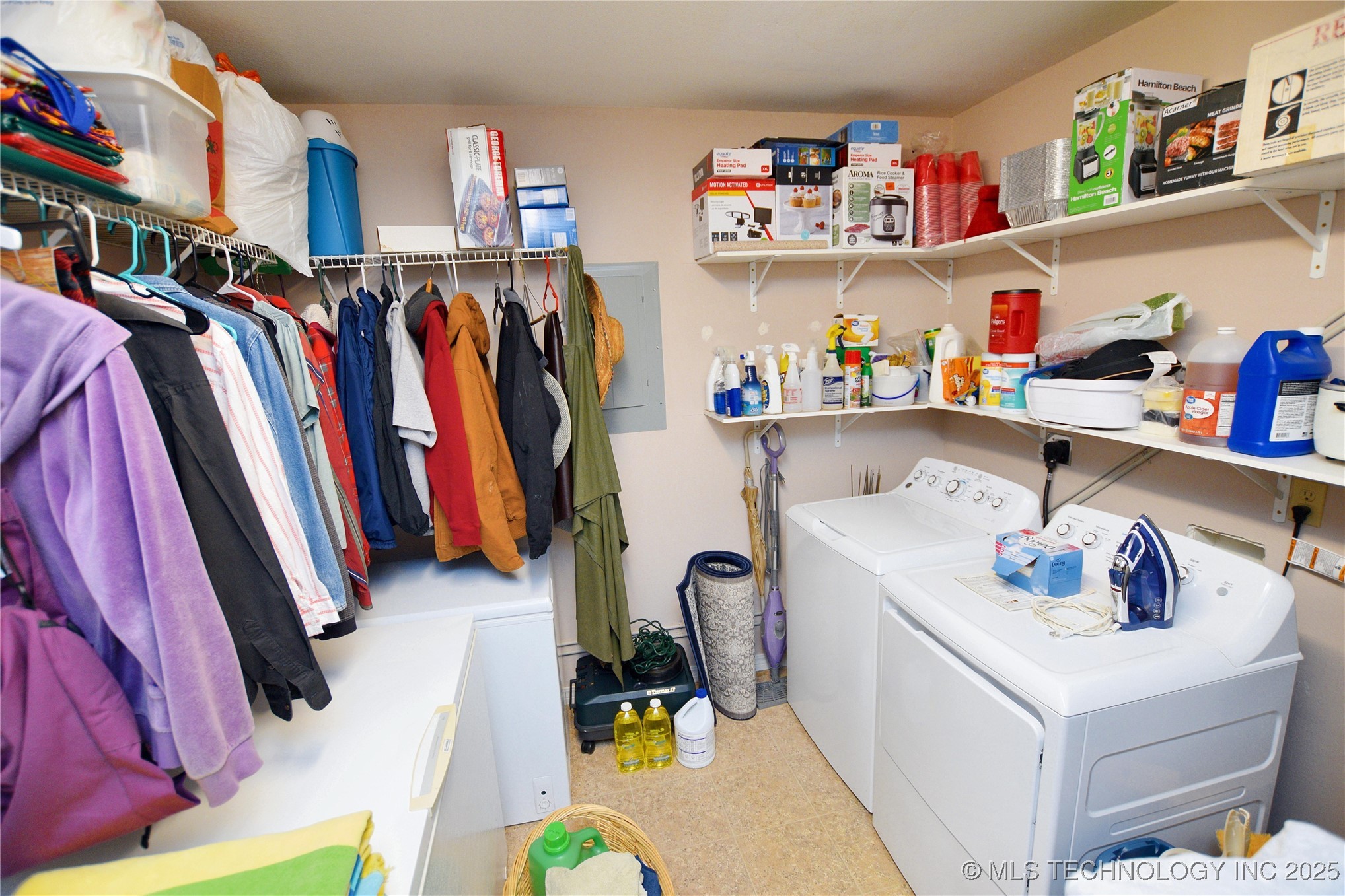 22021 E 780 Road Property Photo 15