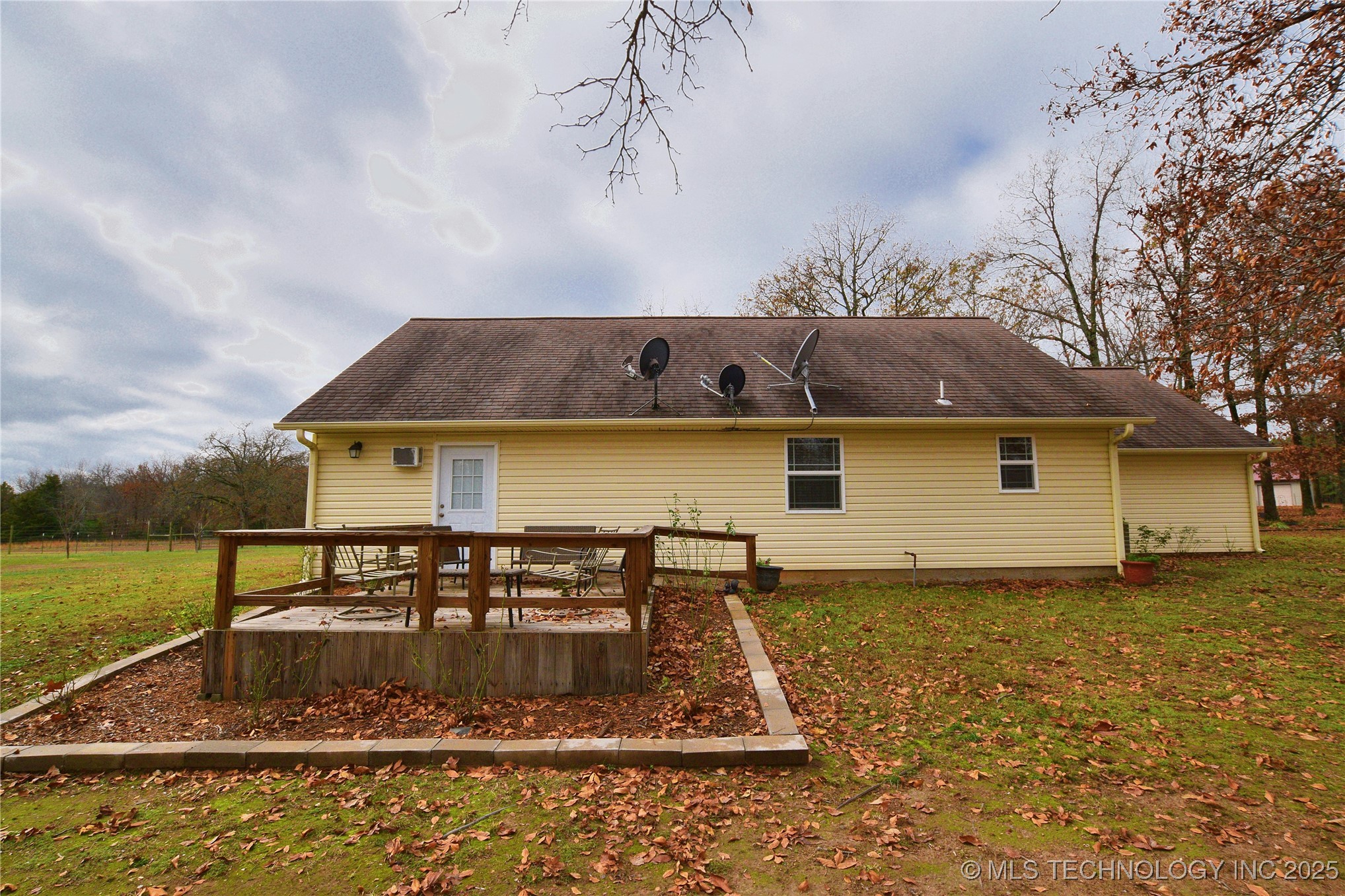 22021 E 780 Road Property Photo 19