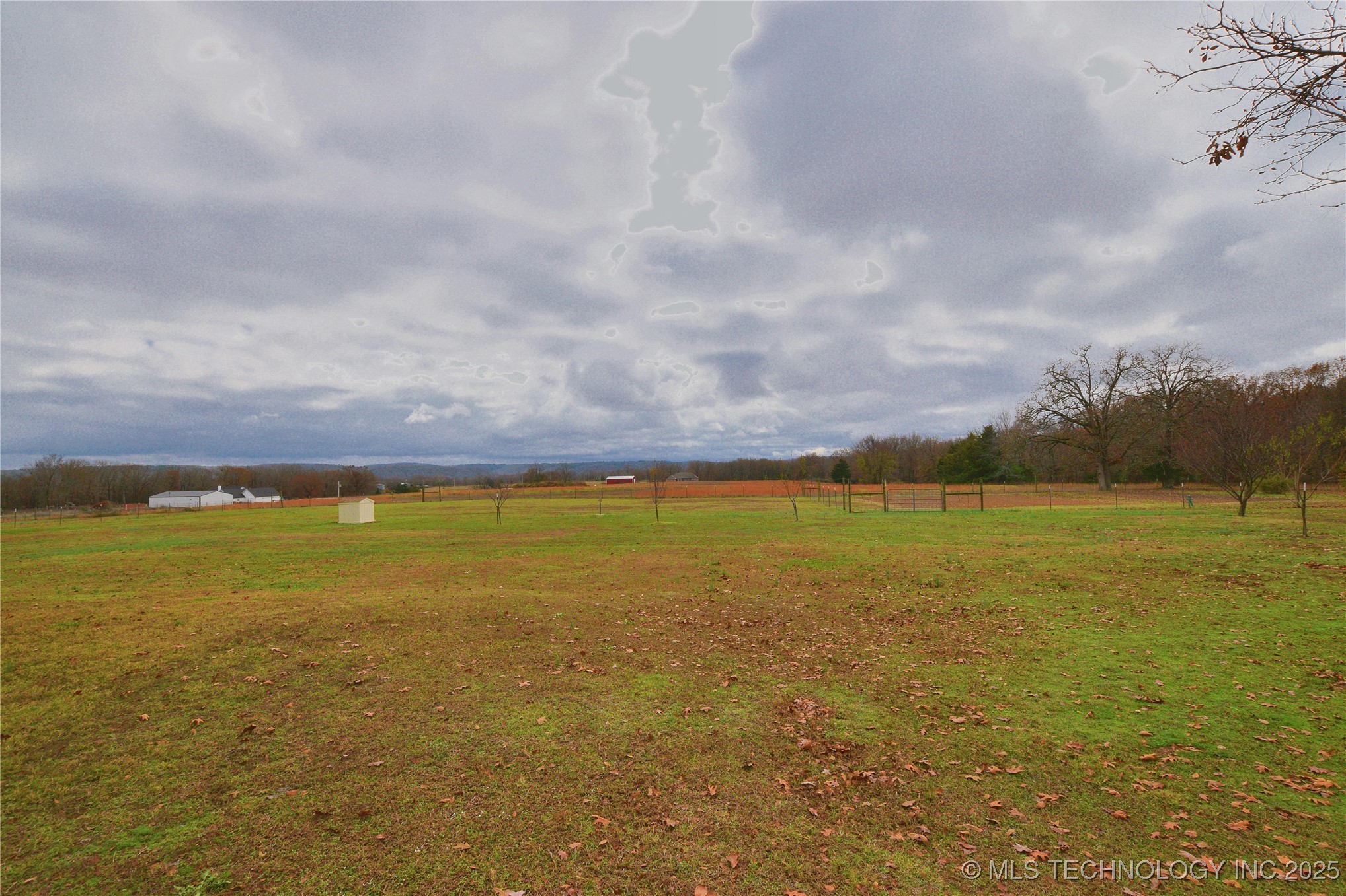 22021 E 780 Road Property Photo 23