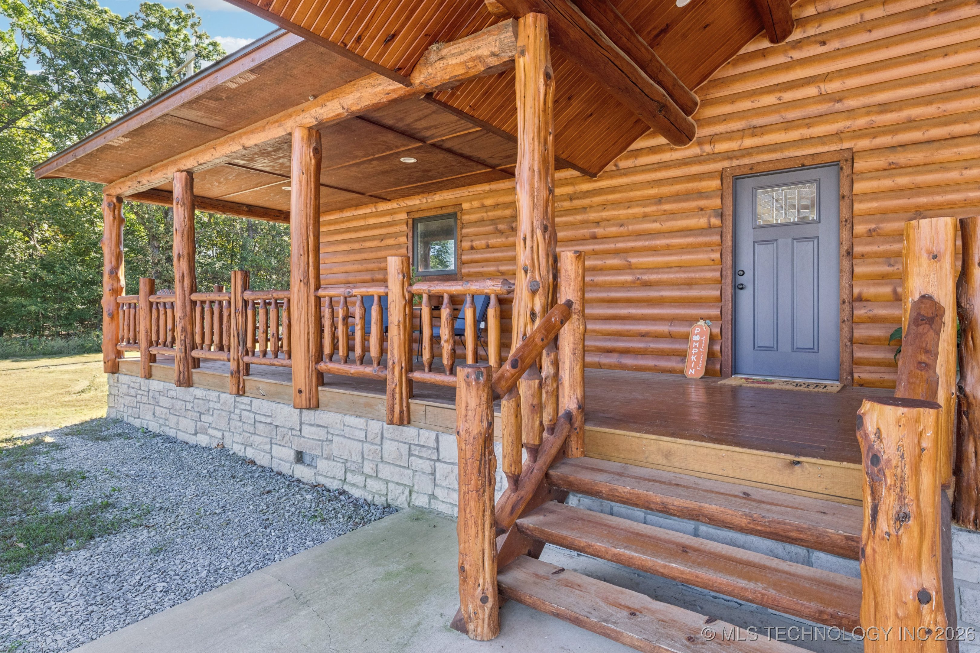 10080 E 420 Road Property Photo 4